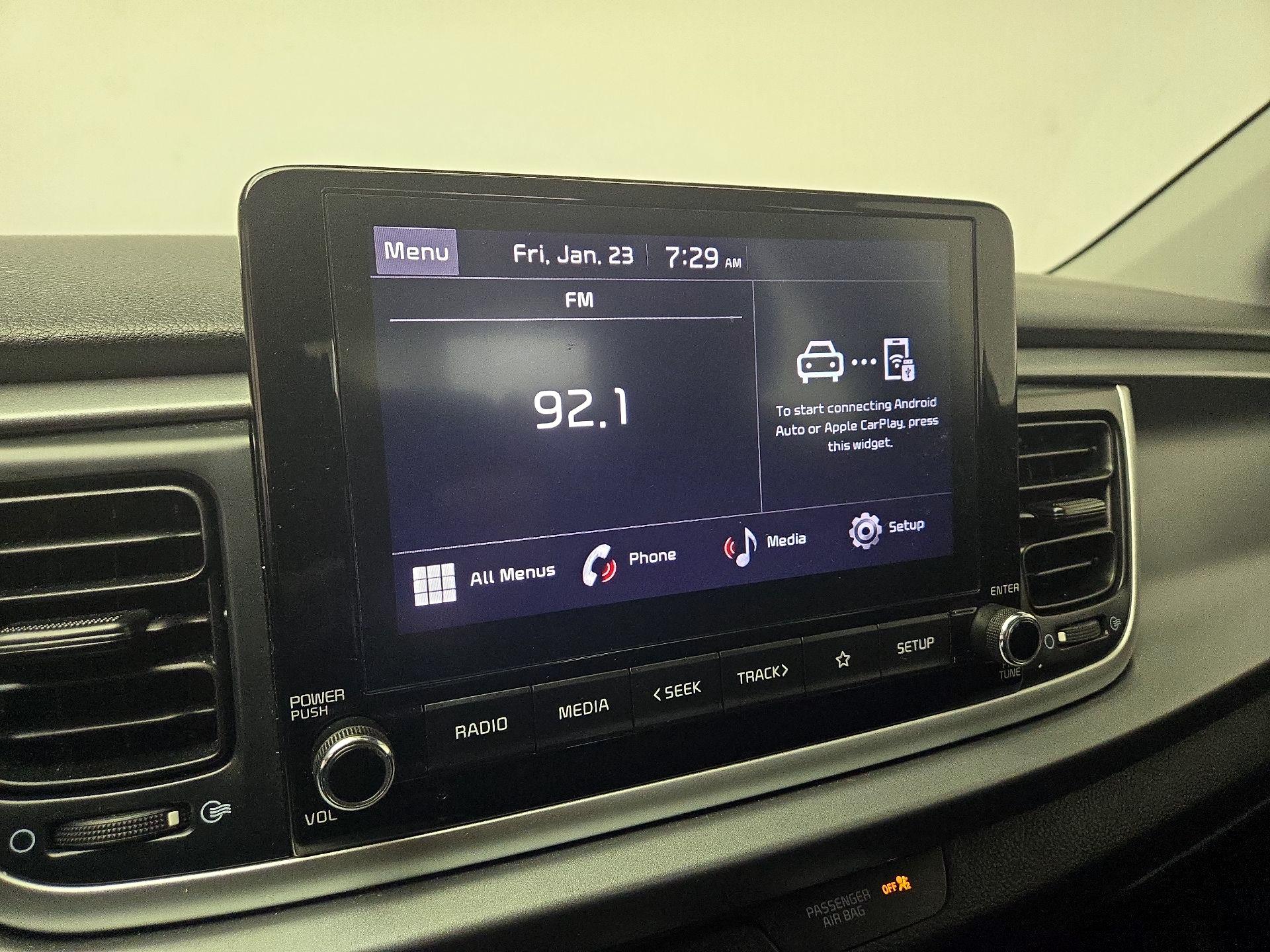 Thumbnail: 2023 Kia Rio - 15