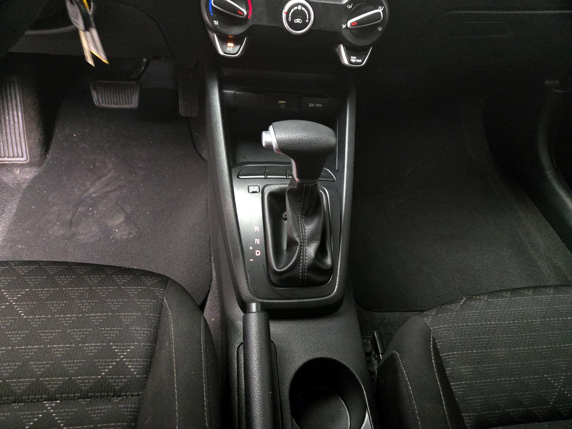 Thumbnail: 2023 Kia Rio - 17