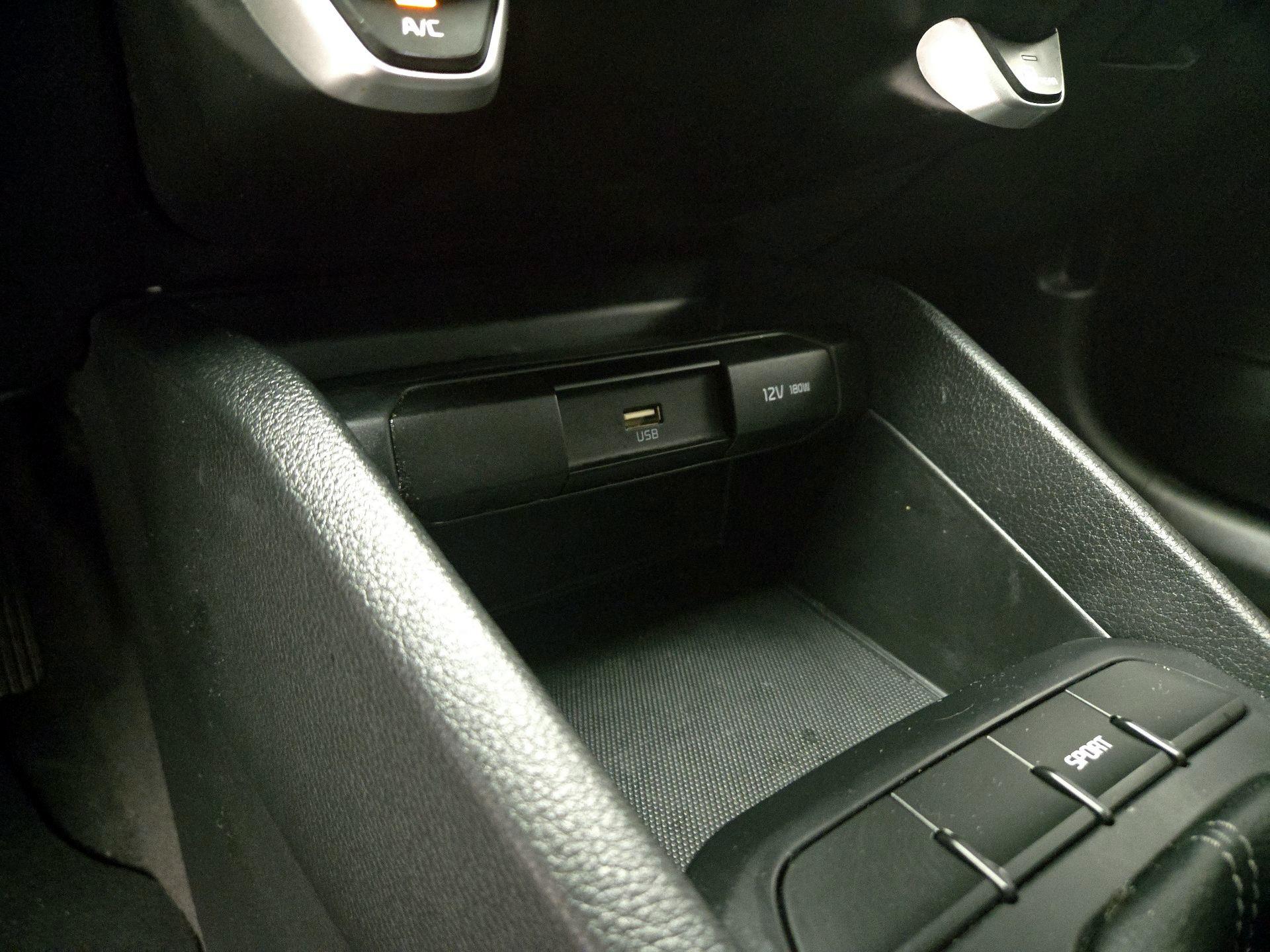 Thumbnail: 2023 Kia Rio - 18