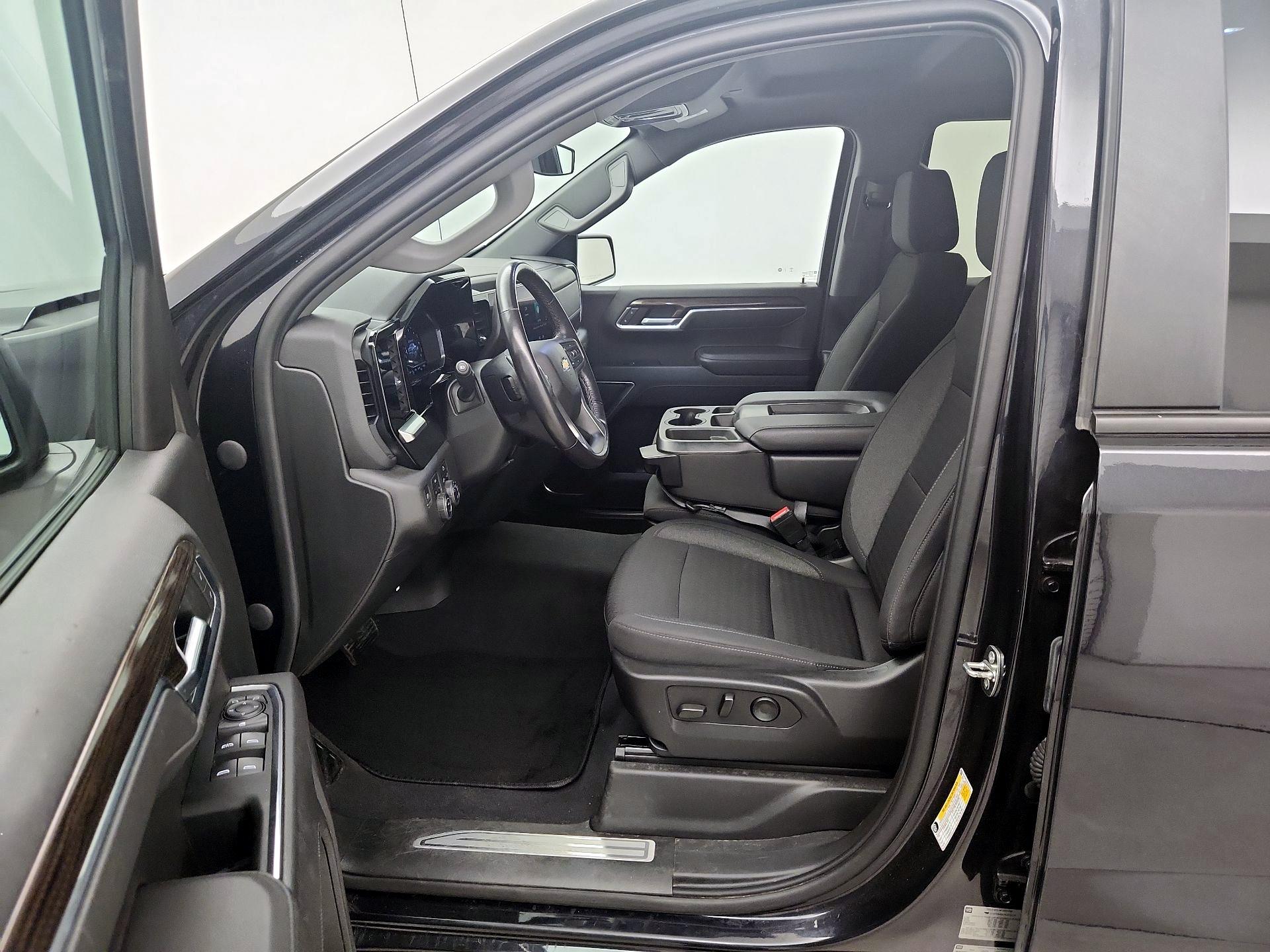 Thumbnail: 2022 Chevrolet Silverado 1500 - 11