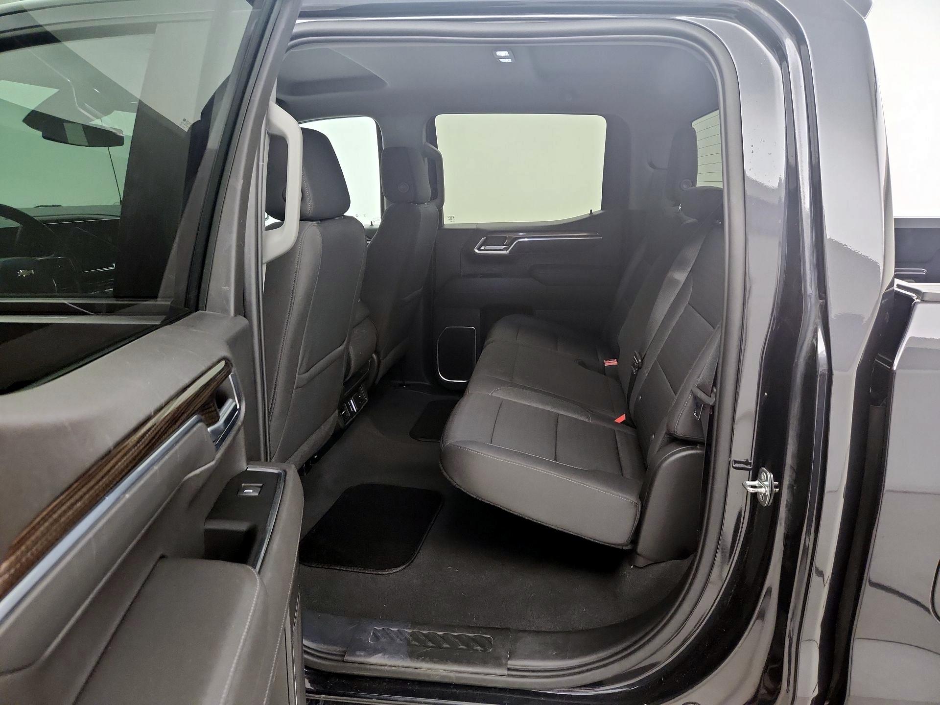 Thumbnail: 2022 Chevrolet Silverado 1500 - 19