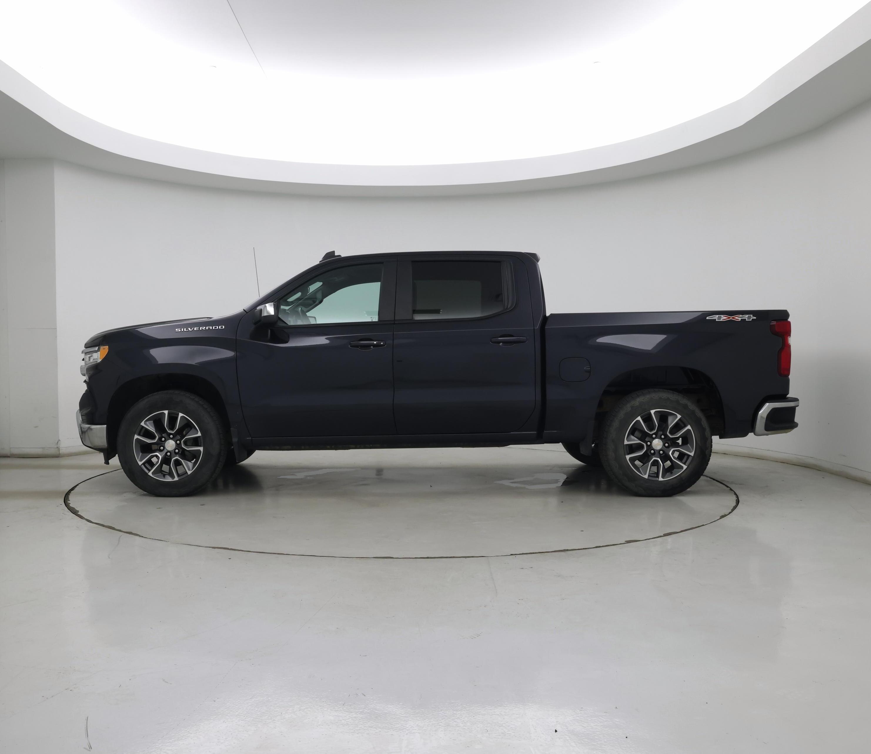 Thumbnail: 2022 Chevrolet Silverado 1500 - 3