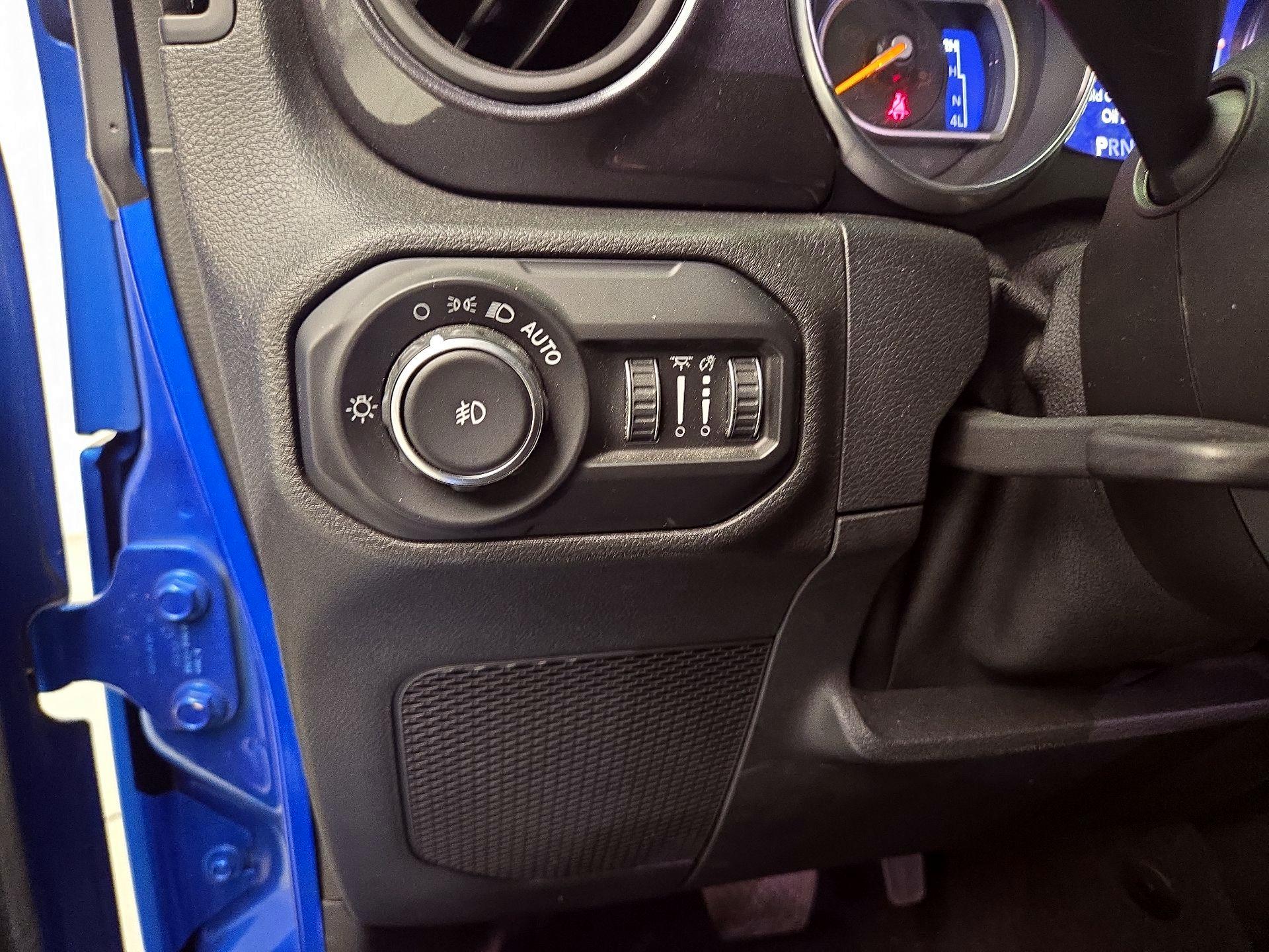 Thumbnail: 2021 Jeep Wrangler - 13