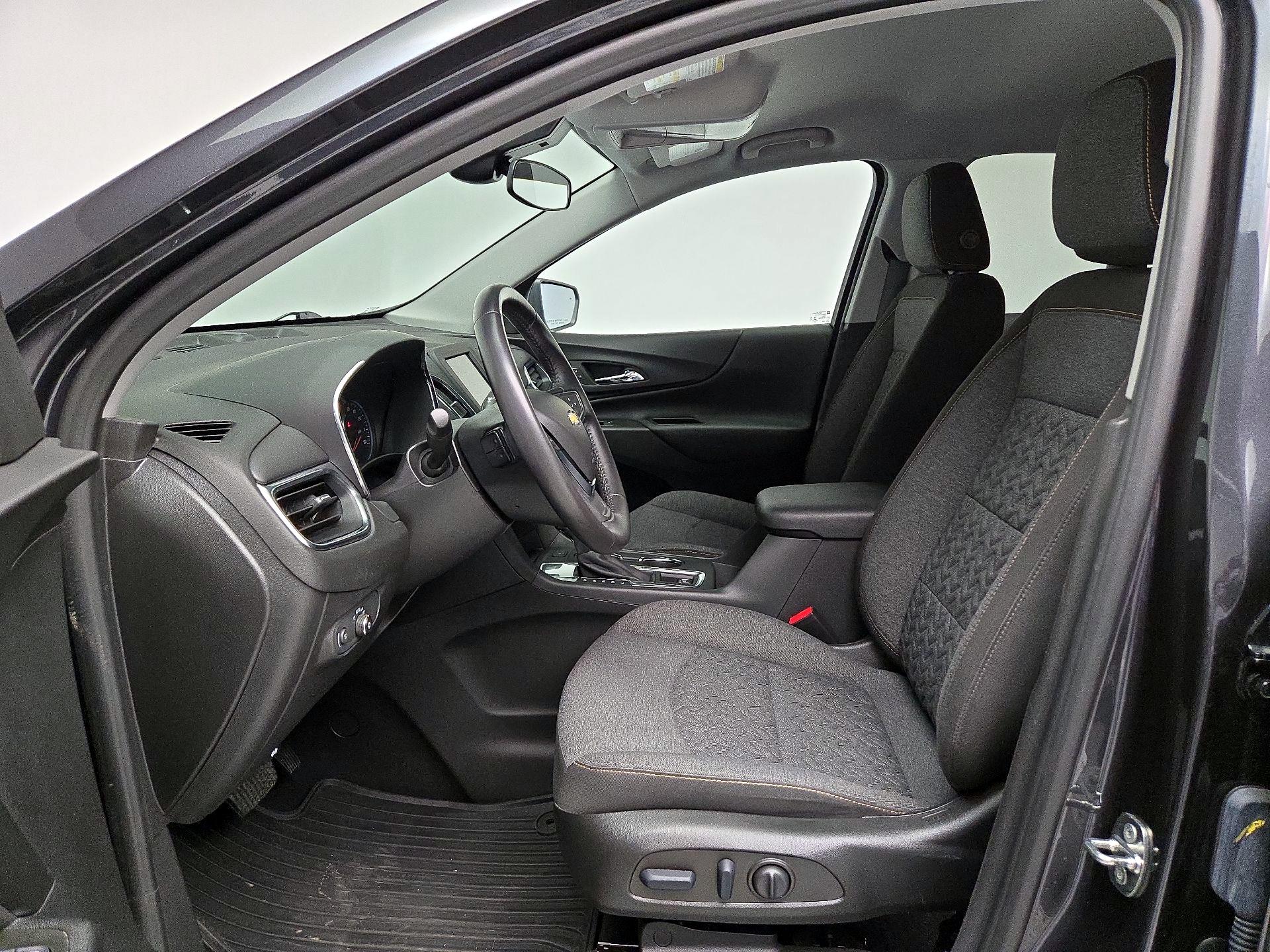 Thumbnail: 2022 Chevrolet Equinox - 11