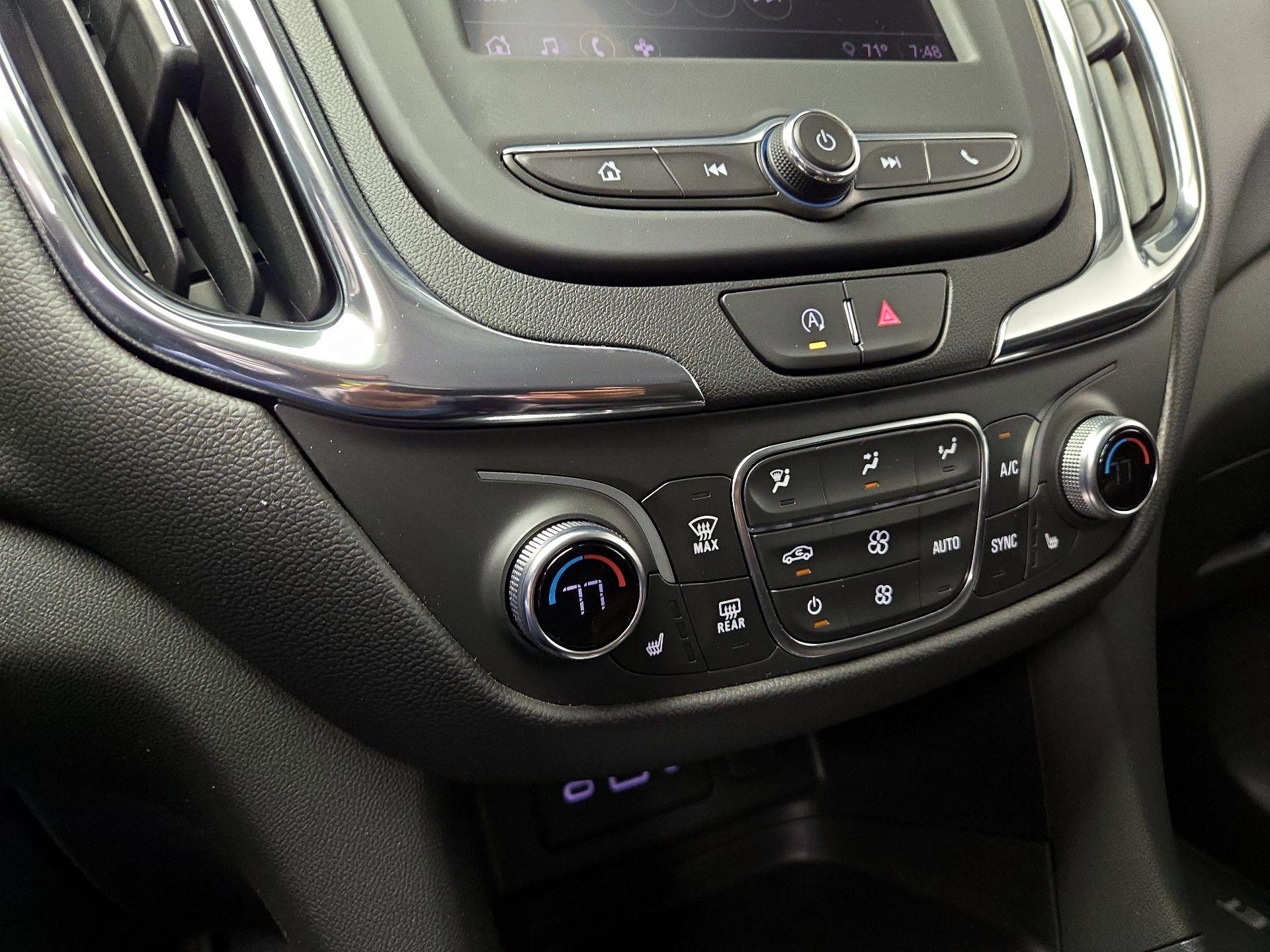 Thumbnail: 2022 Chevrolet Equinox - 16