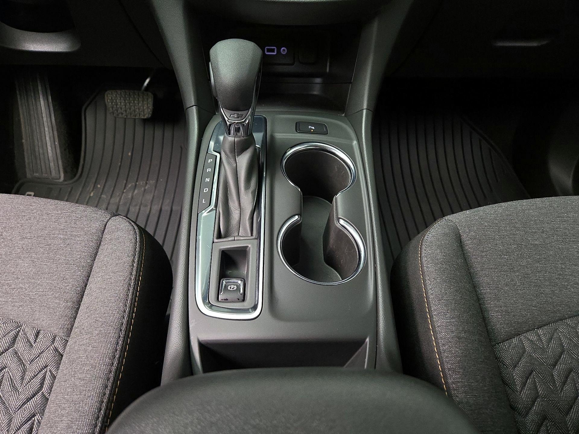 Thumbnail: 2022 Chevrolet Equinox - 17