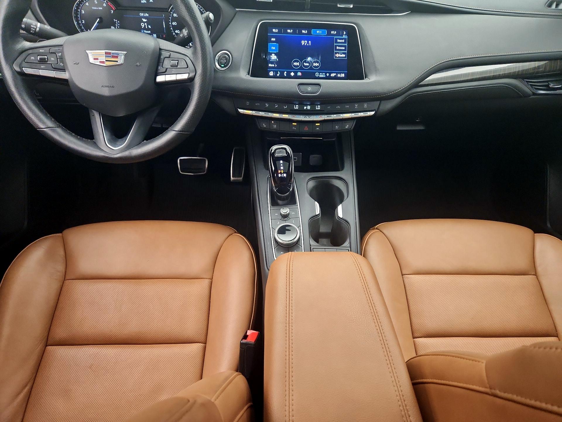 Thumbnail: 2023 Cadillac XT4 - 9