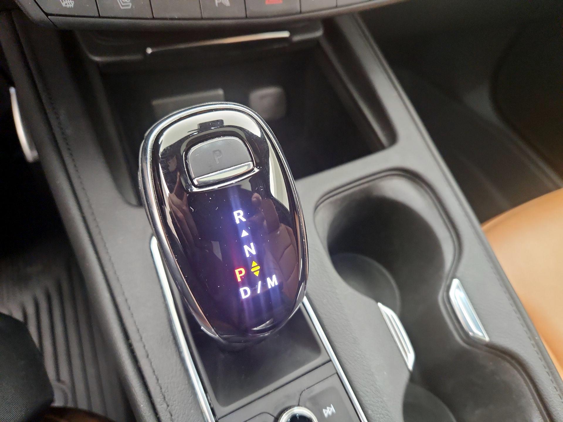 Thumbnail: 2023 Cadillac XT4 - 17