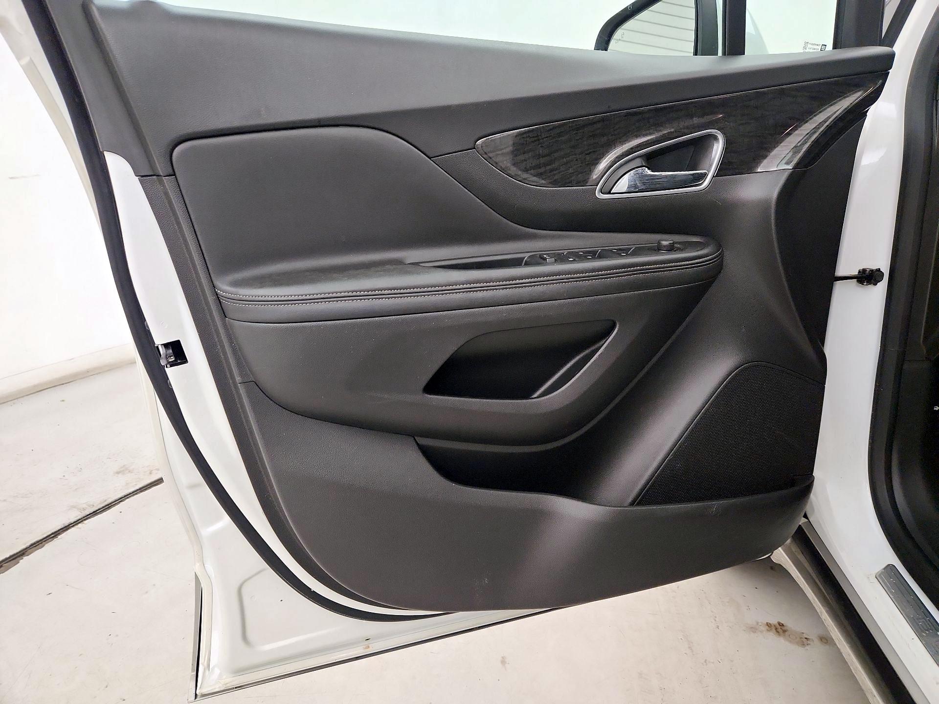 Thumbnail: 2016 Buick Encore - 12