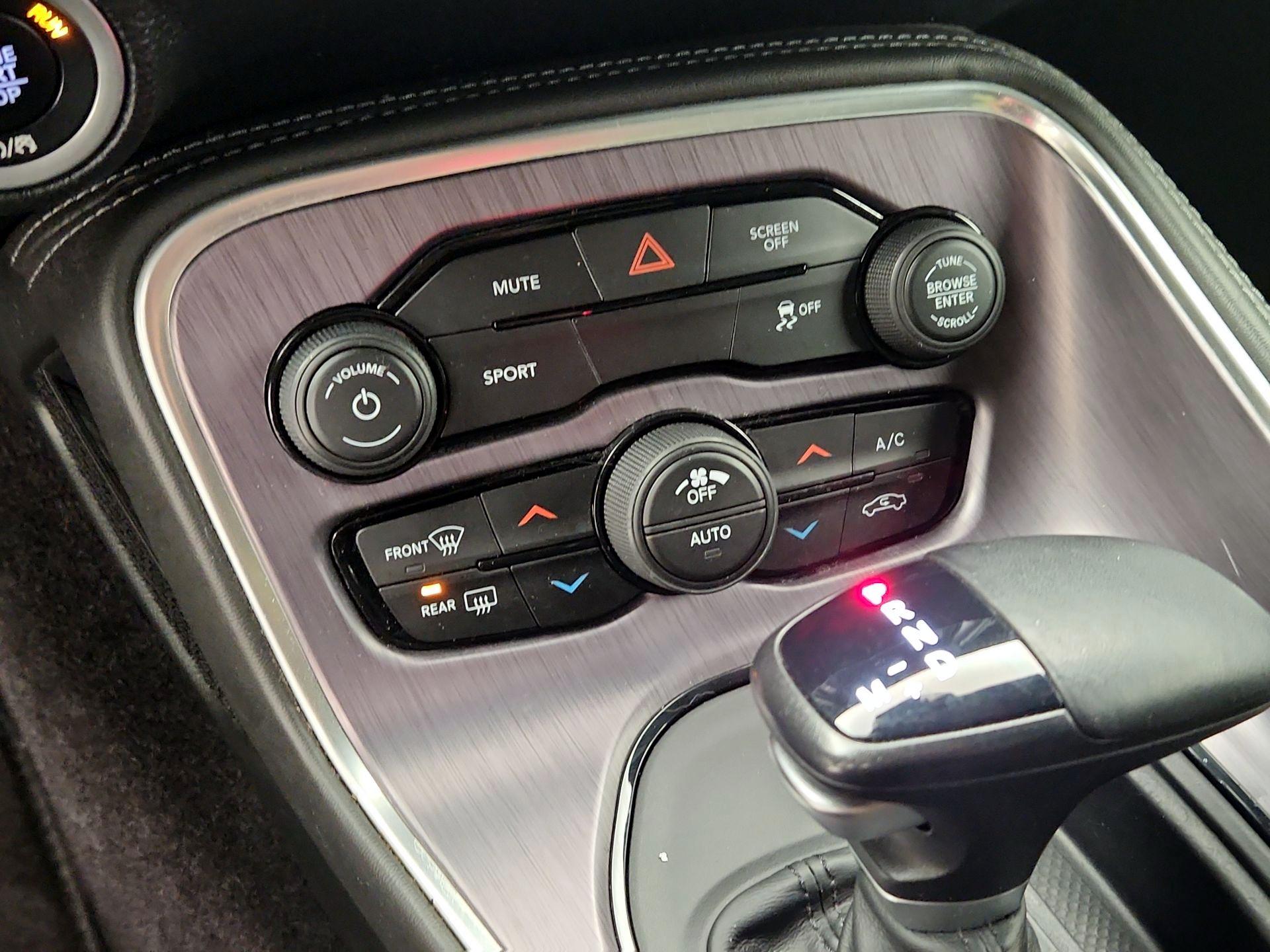 Thumbnail: 2018 Dodge Challenger - 16