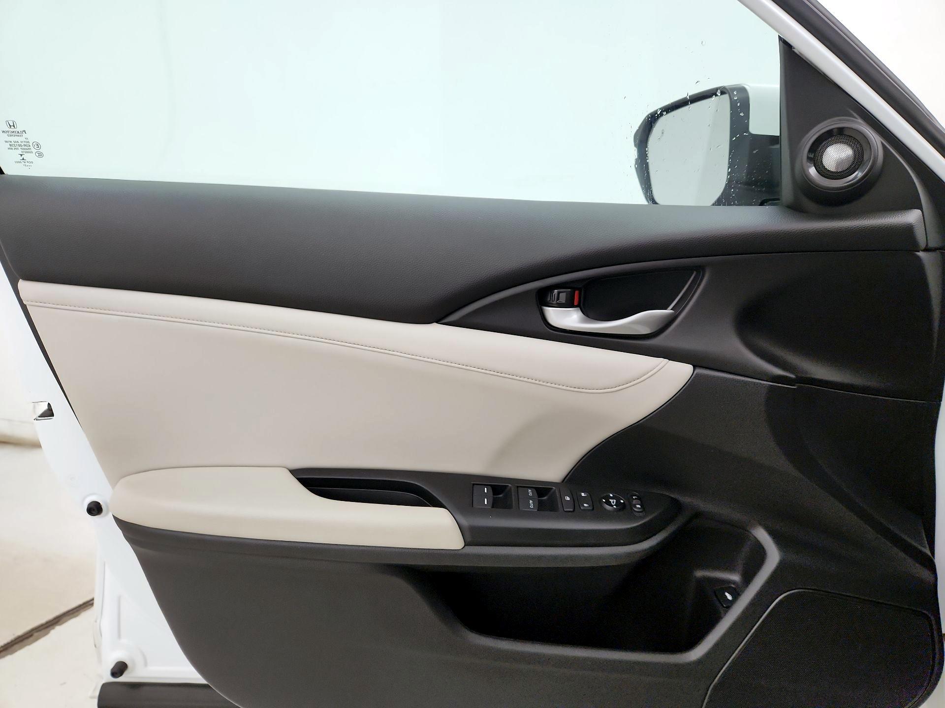 Thumbnail: 2022 Honda Insight - 12