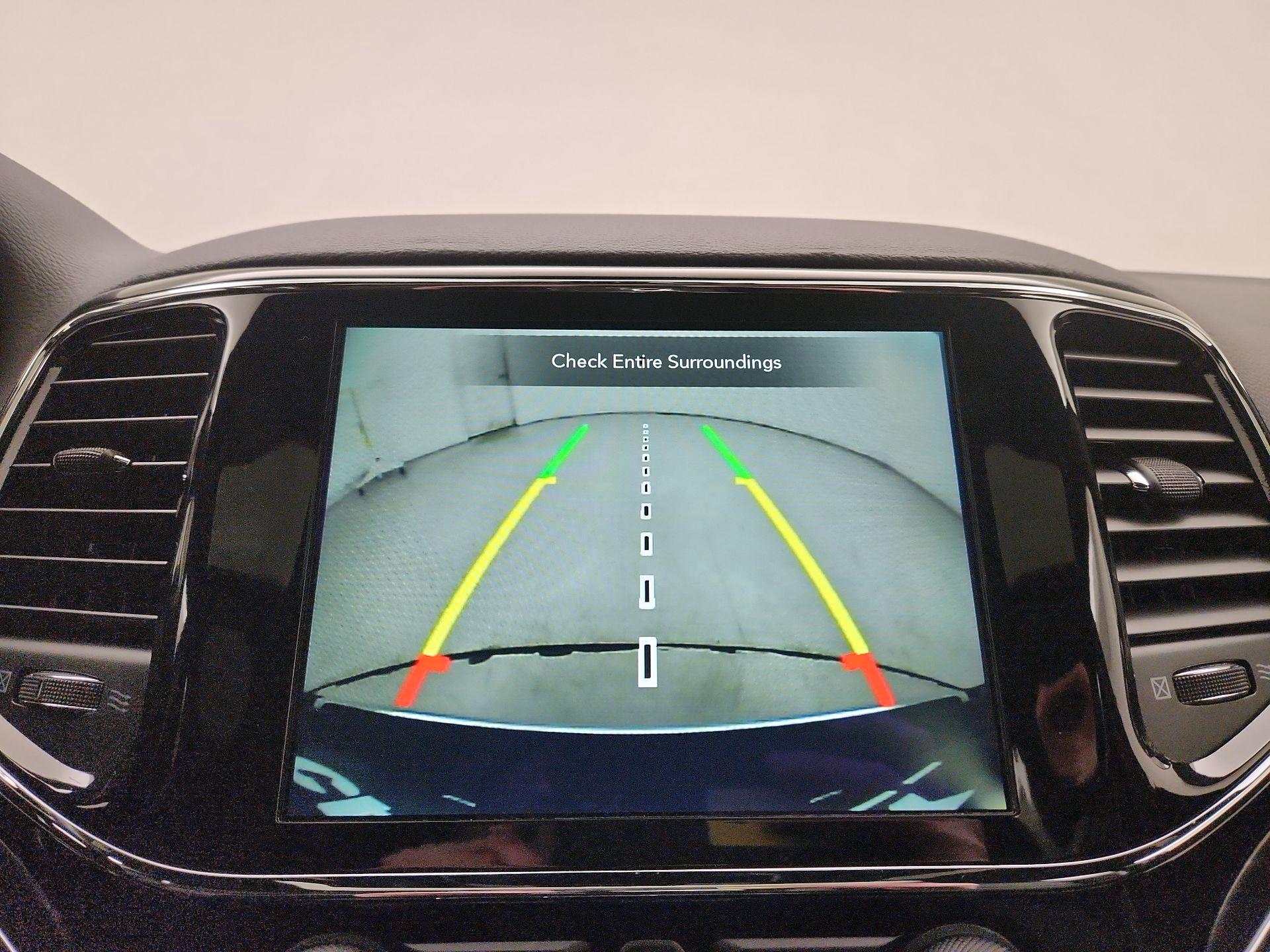 Thumbnail: 2020 Jeep Grand Cherokee - 15