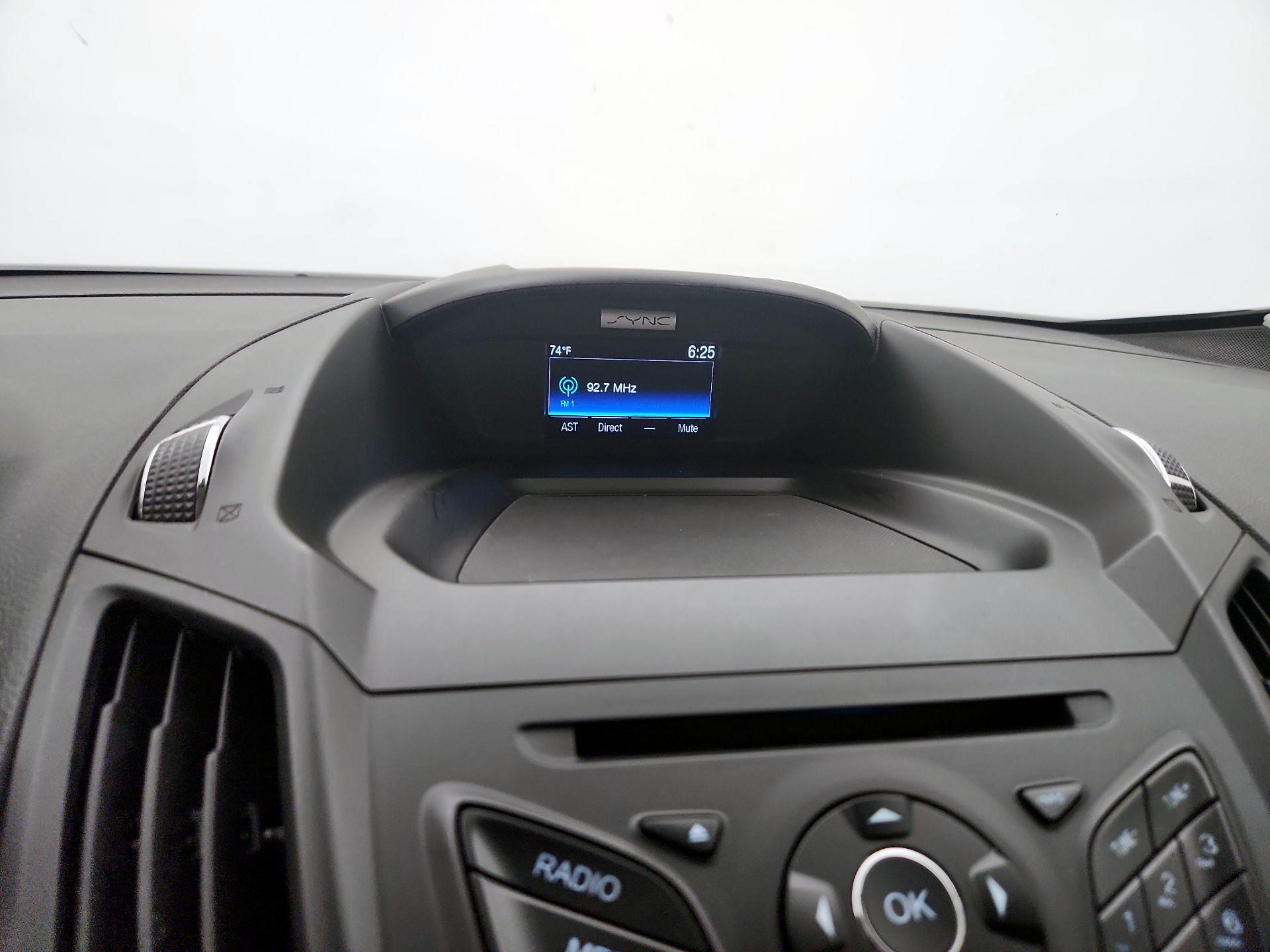 Thumbnail: 2015 Ford C-Max - 14