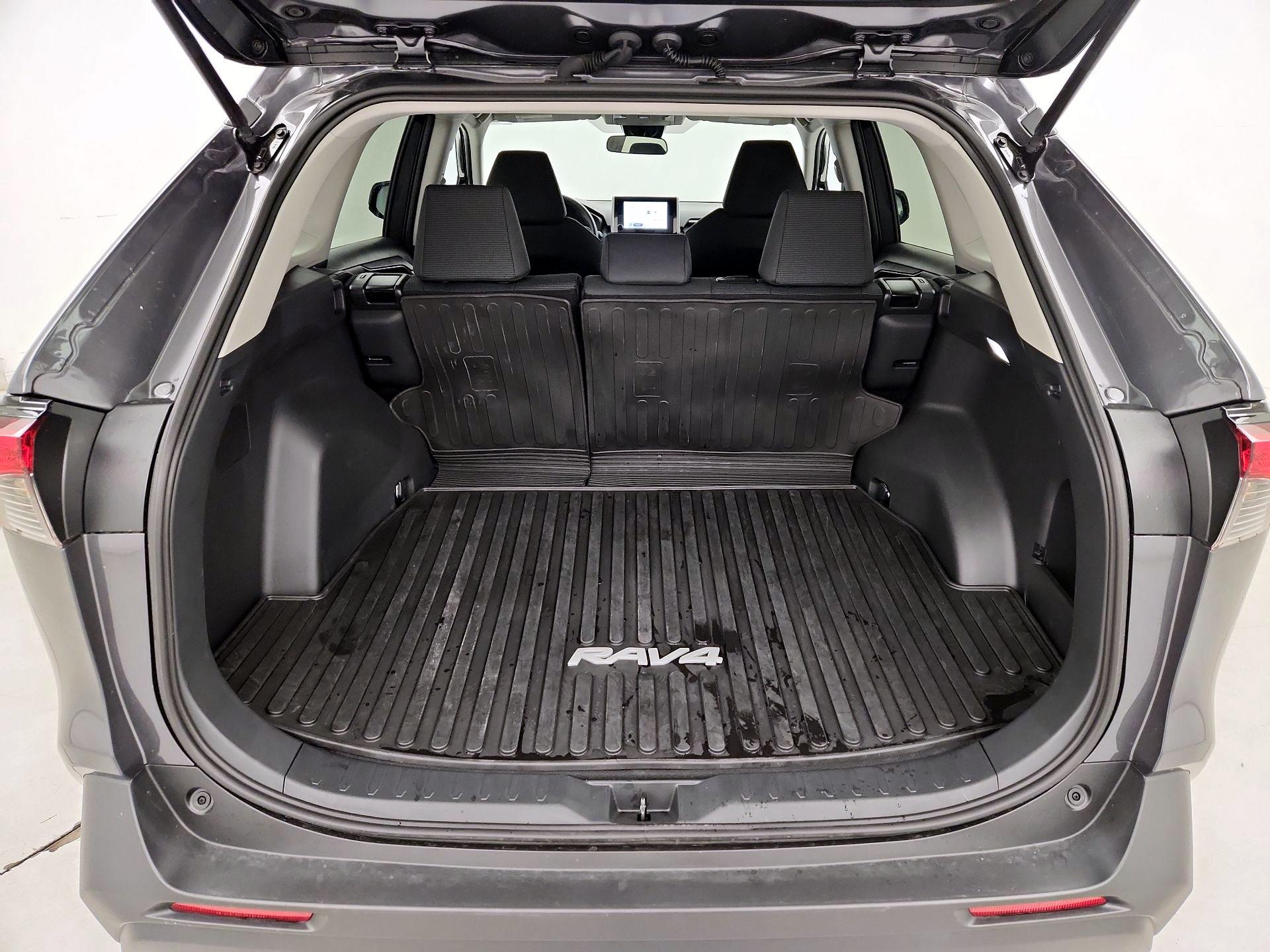 Thumbnail: 2024 Toyota RAV4 - 20