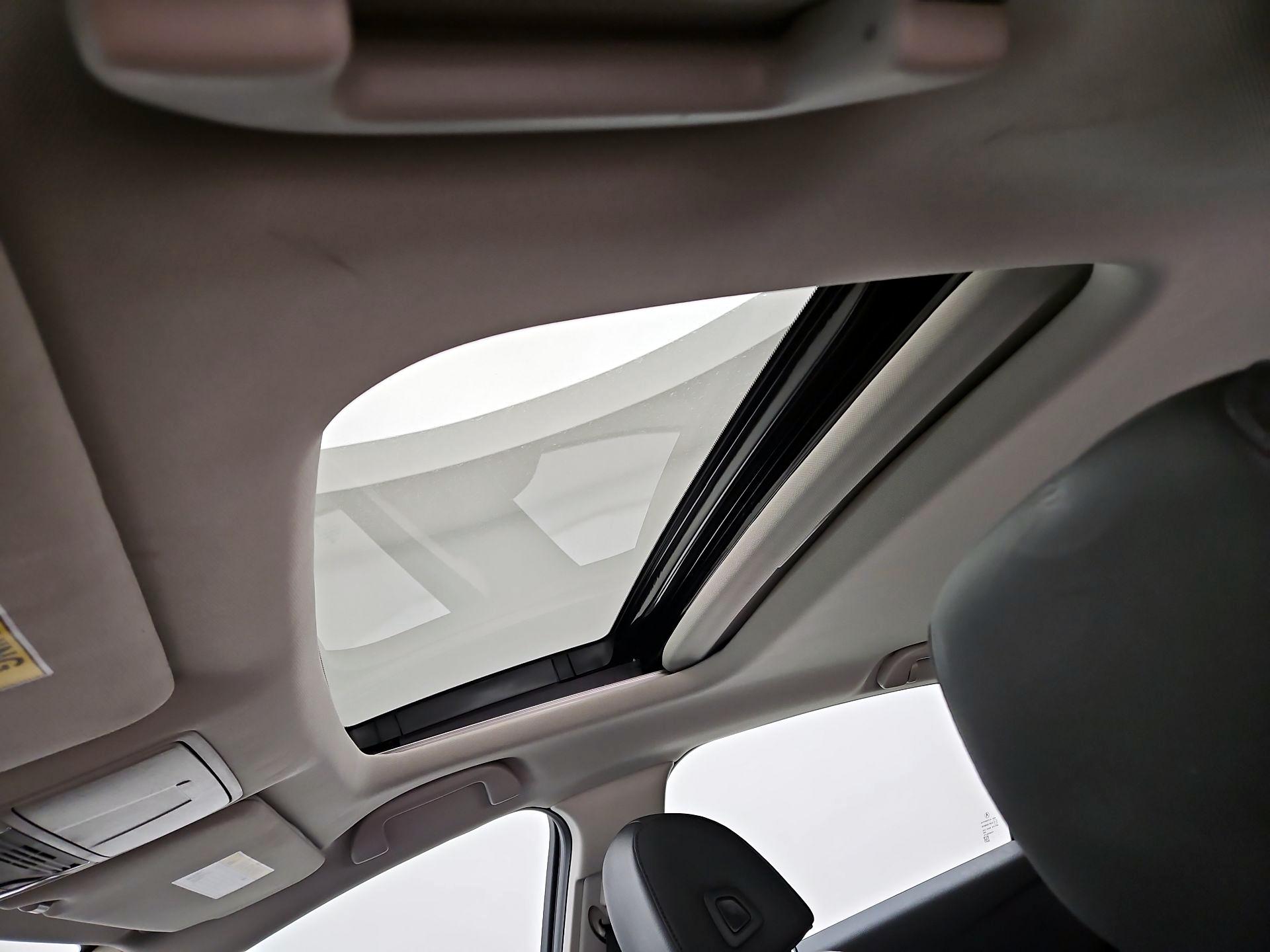 Thumbnail: 2023 Acura TLX - 19