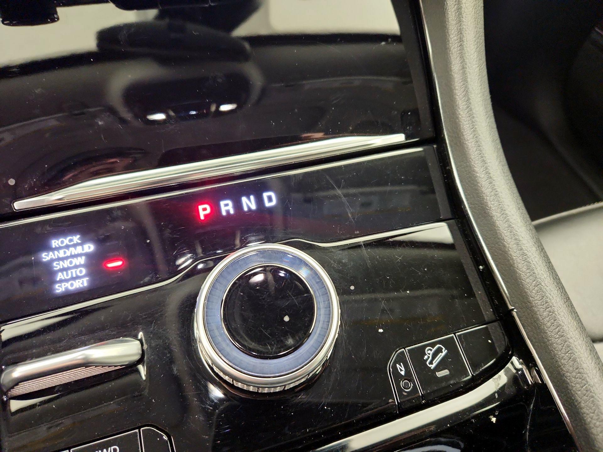 Thumbnail: 2023 Jeep Grand Cherokee - 18