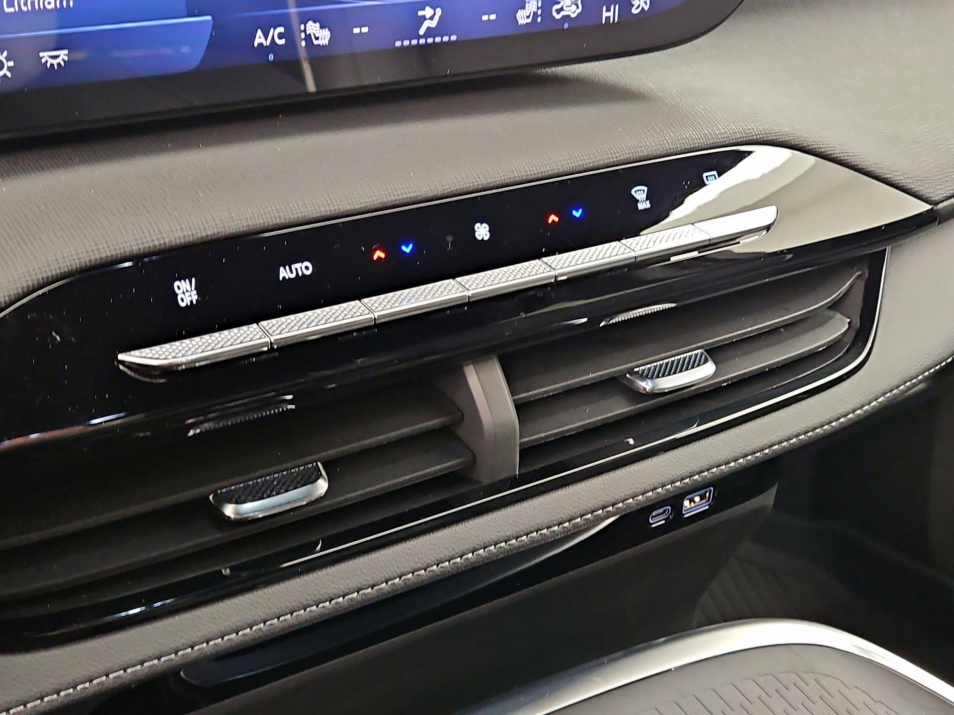 Thumbnail: 2025 Buick Enclave - 17