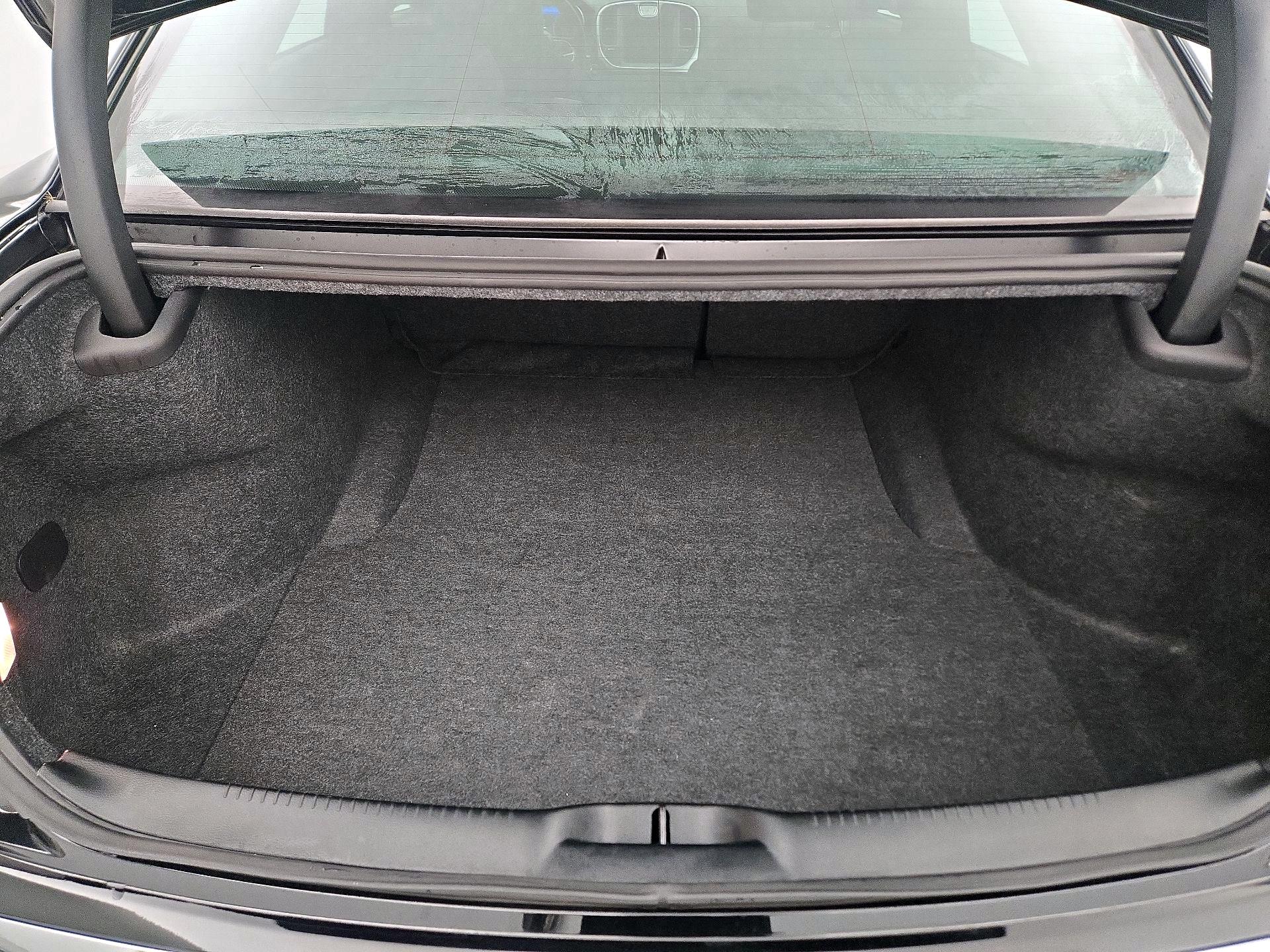 Thumbnail: 2023 Chrysler 300 - 20