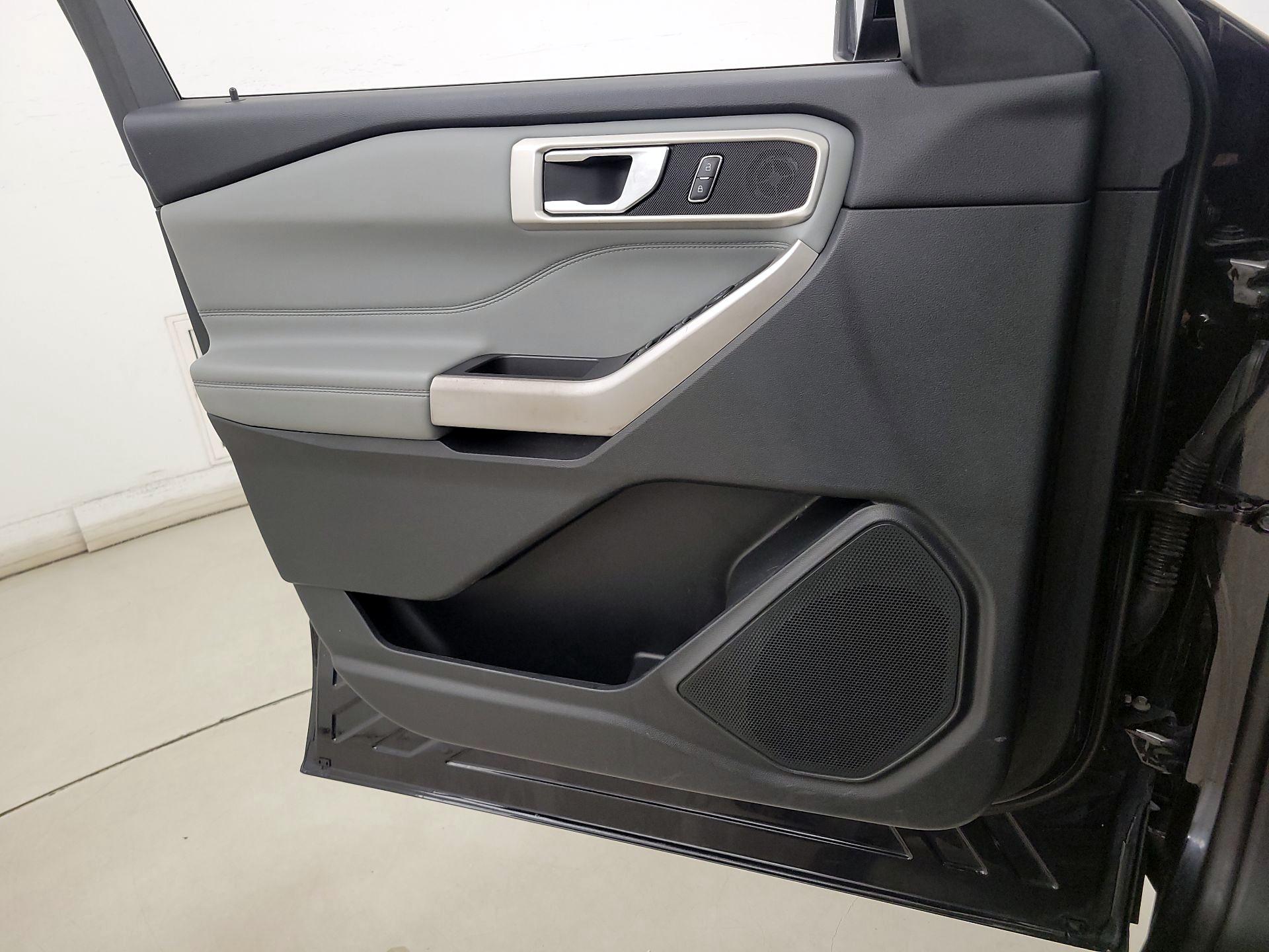 Thumbnail: 2022 Ford Explorer - 12