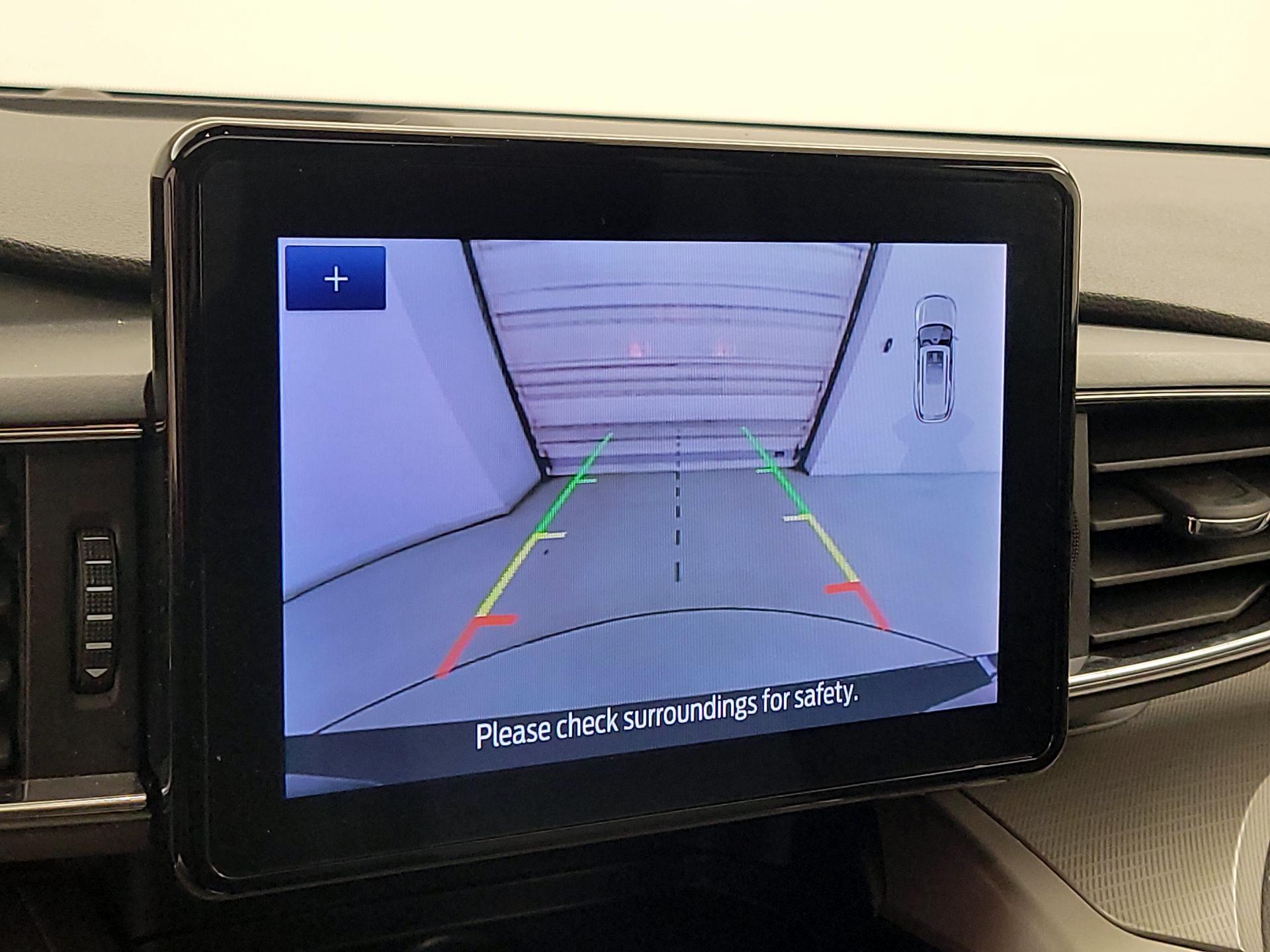 Thumbnail: 2022 Ford Explorer - 15