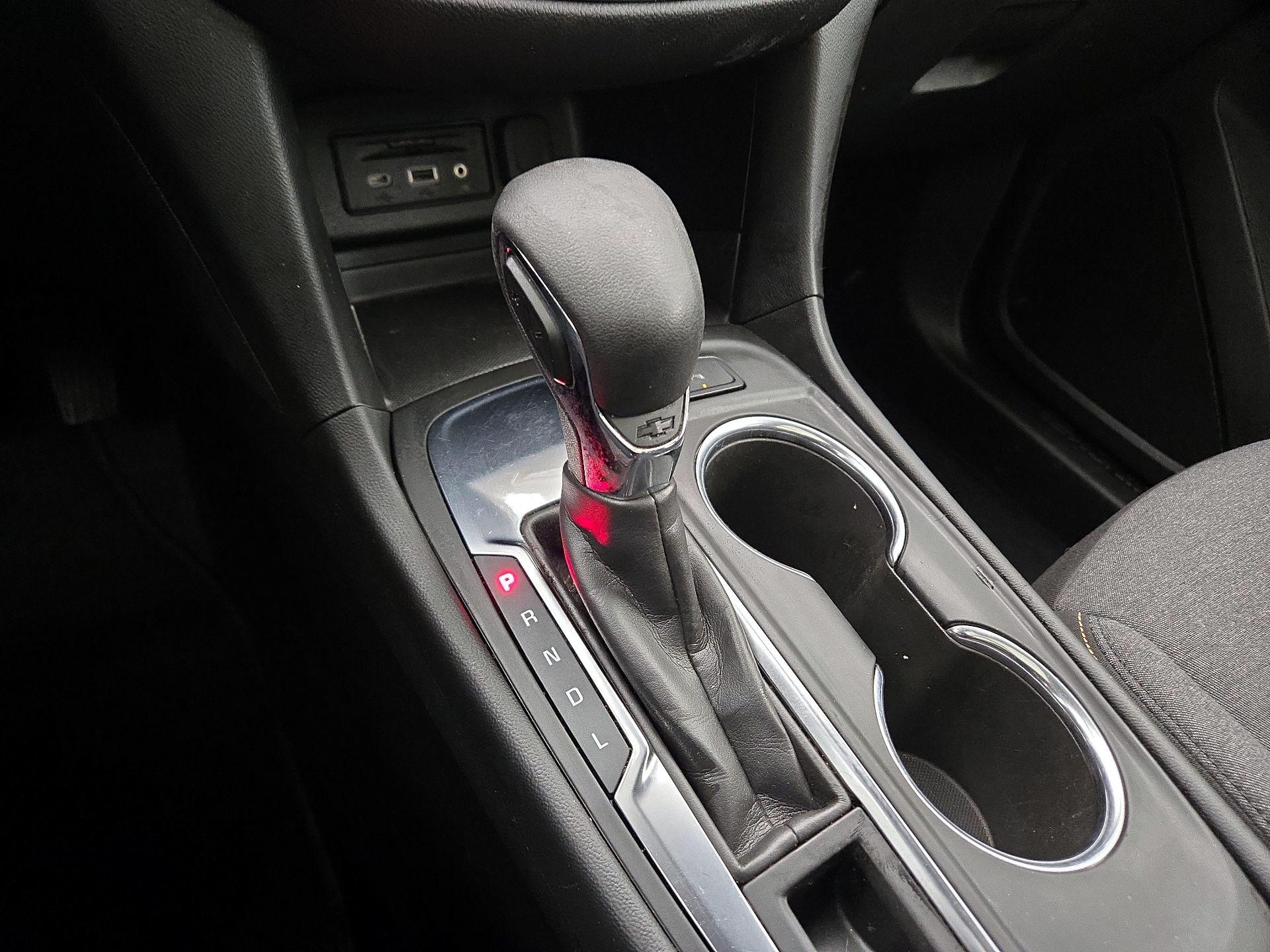 Thumbnail: 2022 Chevrolet Equinox - 17