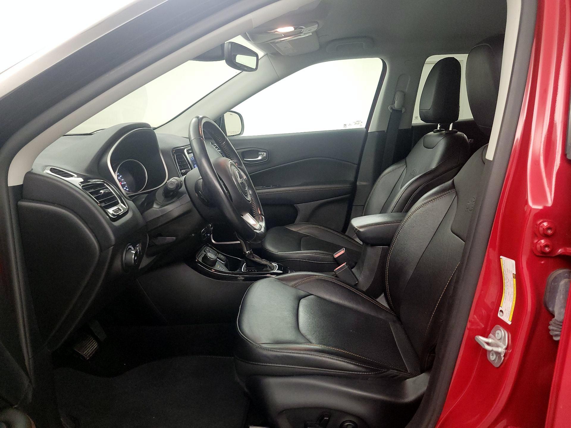 Thumbnail: 2020 Jeep Compass - 11