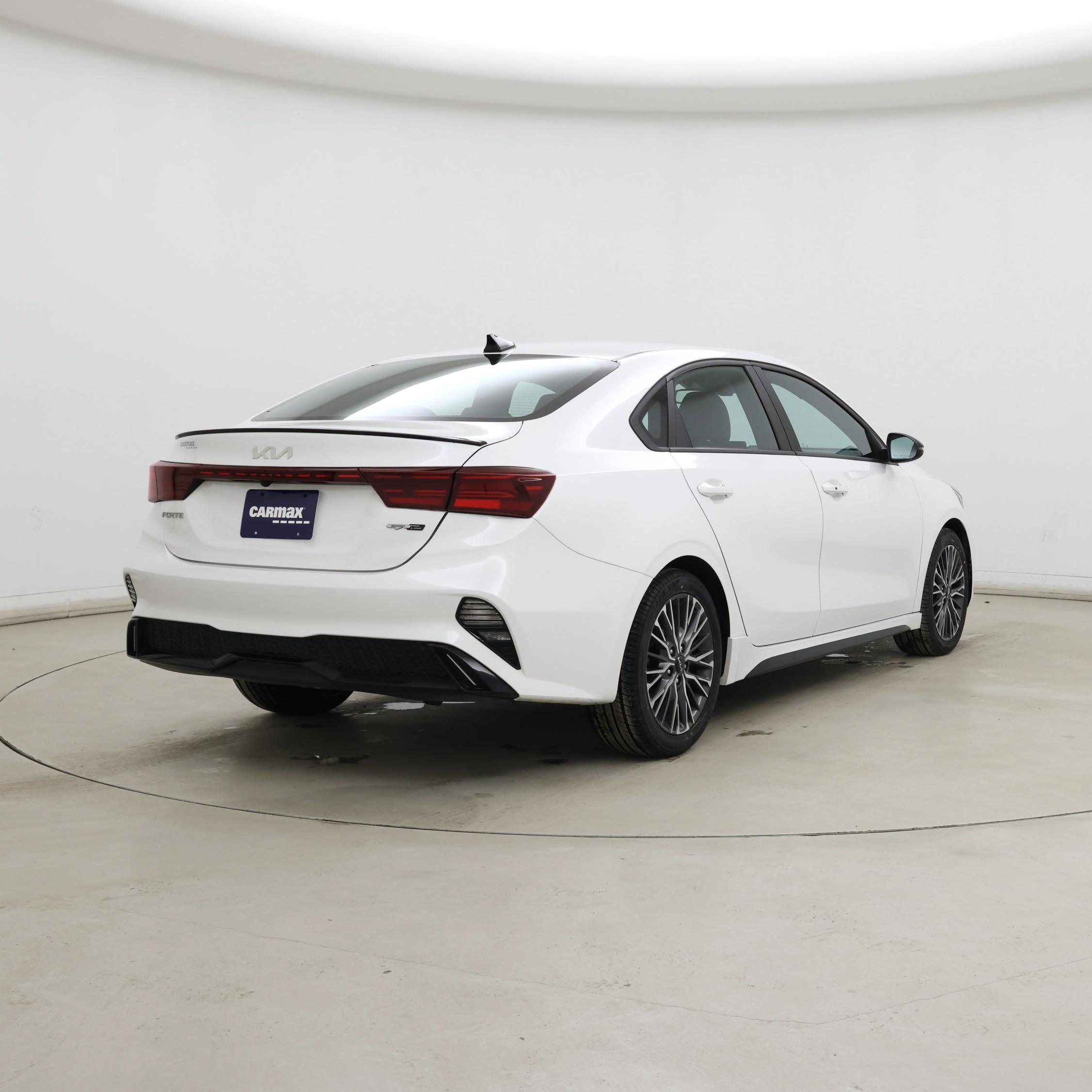 Thumbnail: 2022 Kia Forte - 8