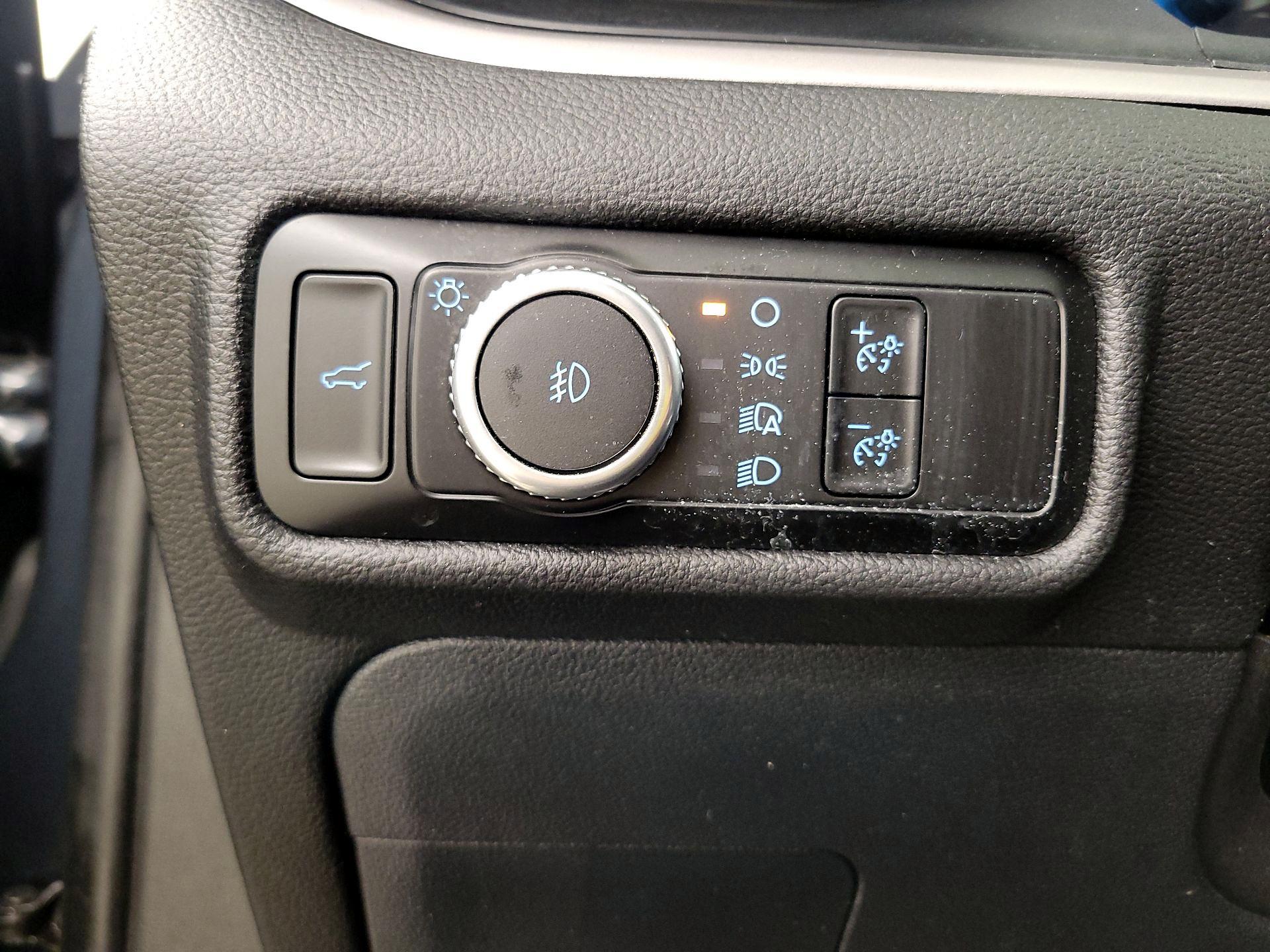 Thumbnail: 2023 Ford Explorer - 13