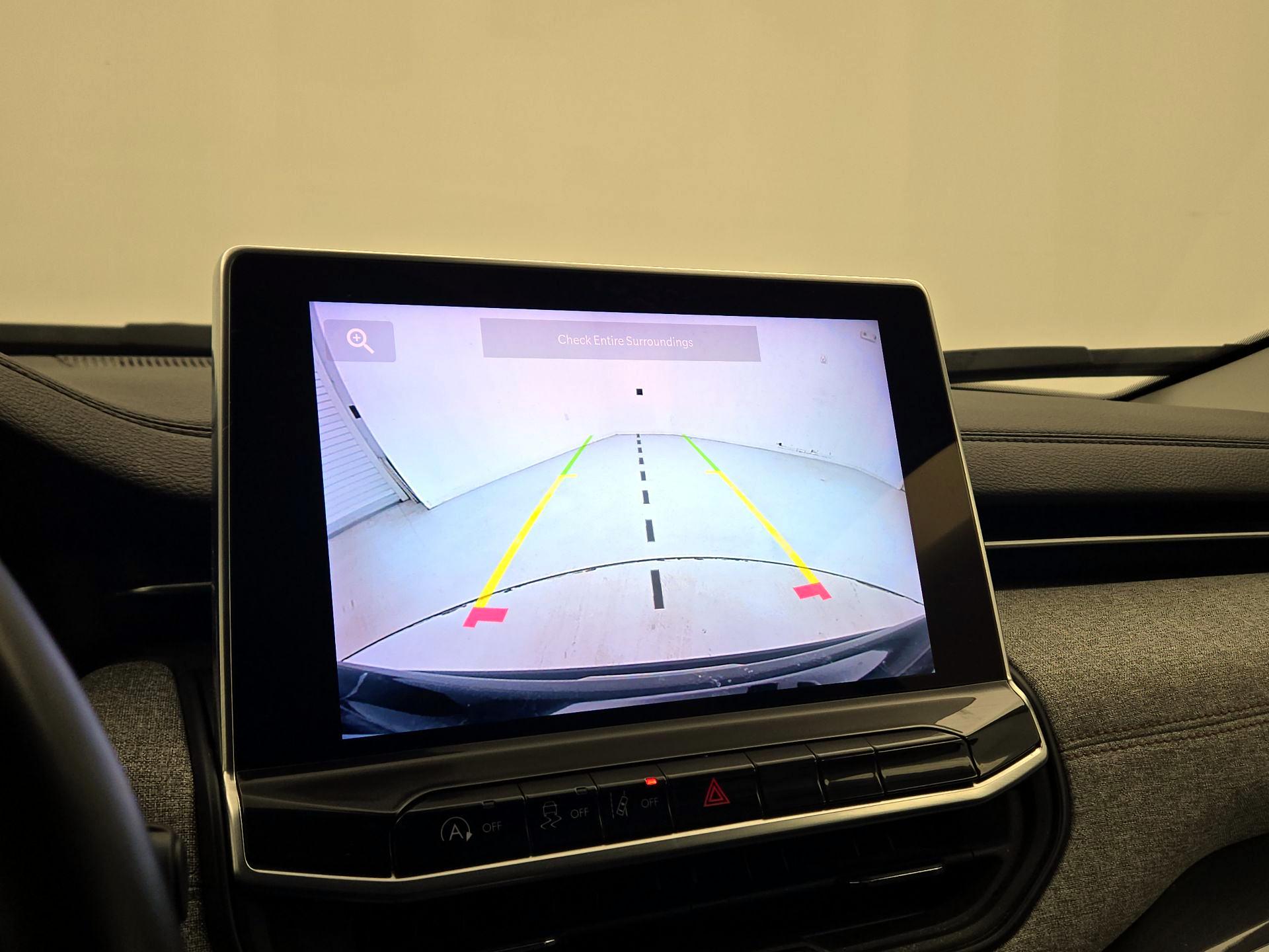 Thumbnail: 2022 Jeep Compass - 14