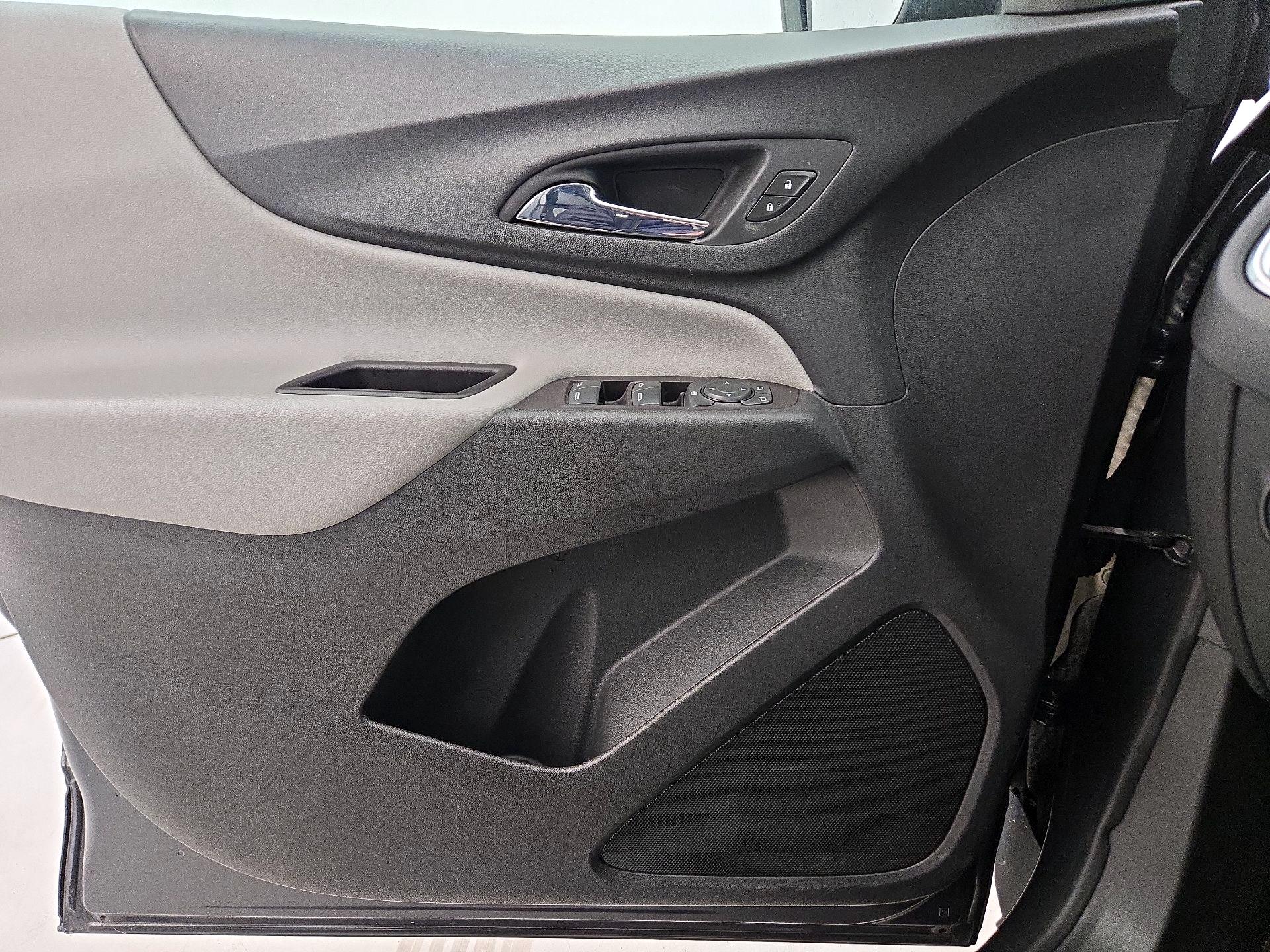 Thumbnail: 2021 Chevrolet Equinox - 12