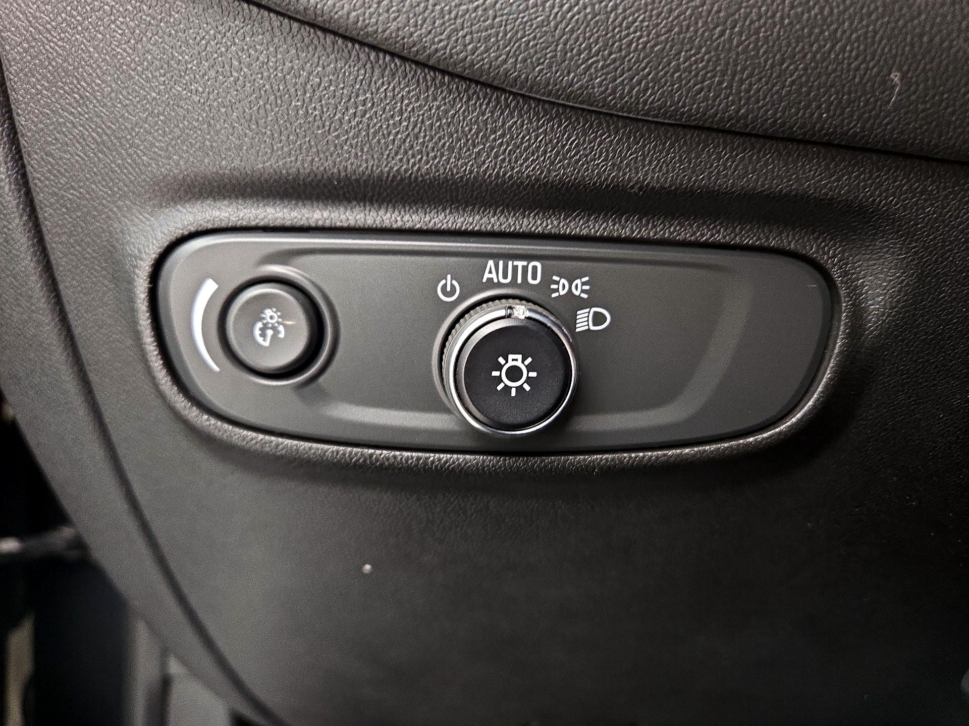 Thumbnail: 2021 Chevrolet Equinox - 13