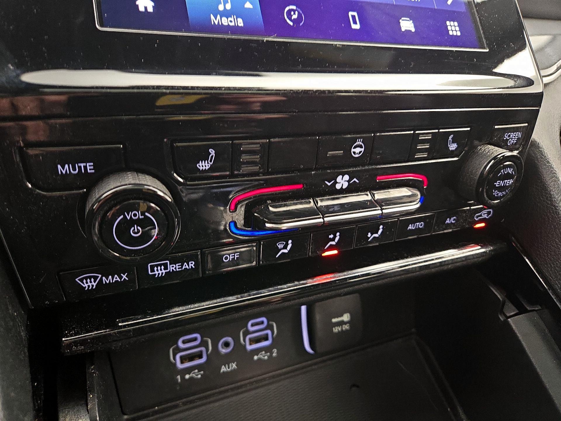 Thumbnail: 2023 Jeep Grand Cherokee - 16