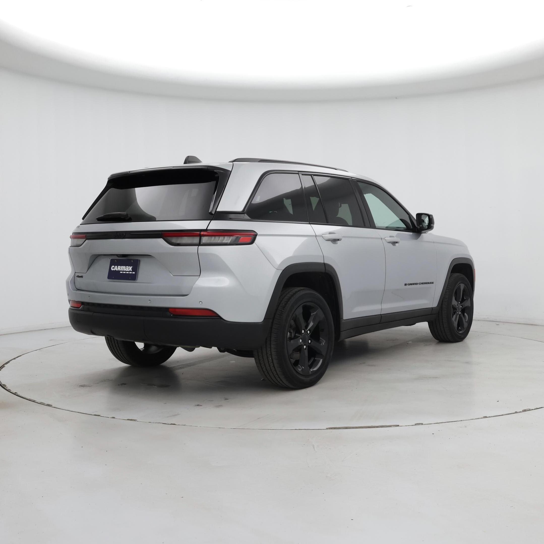 Thumbnail: 2023 Jeep Grand Cherokee - 8