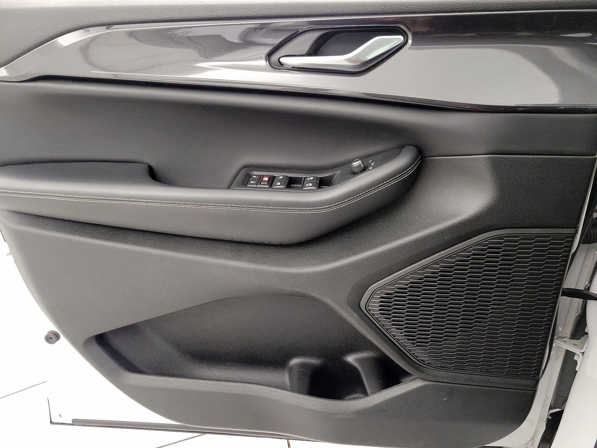 Thumbnail: 2023 Jeep Grand Cherokee - 12