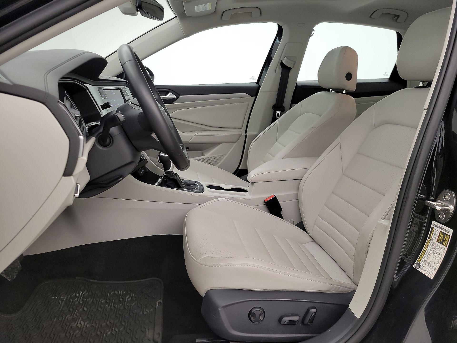 Thumbnail: 2024 Volkswagen Jetta - 11