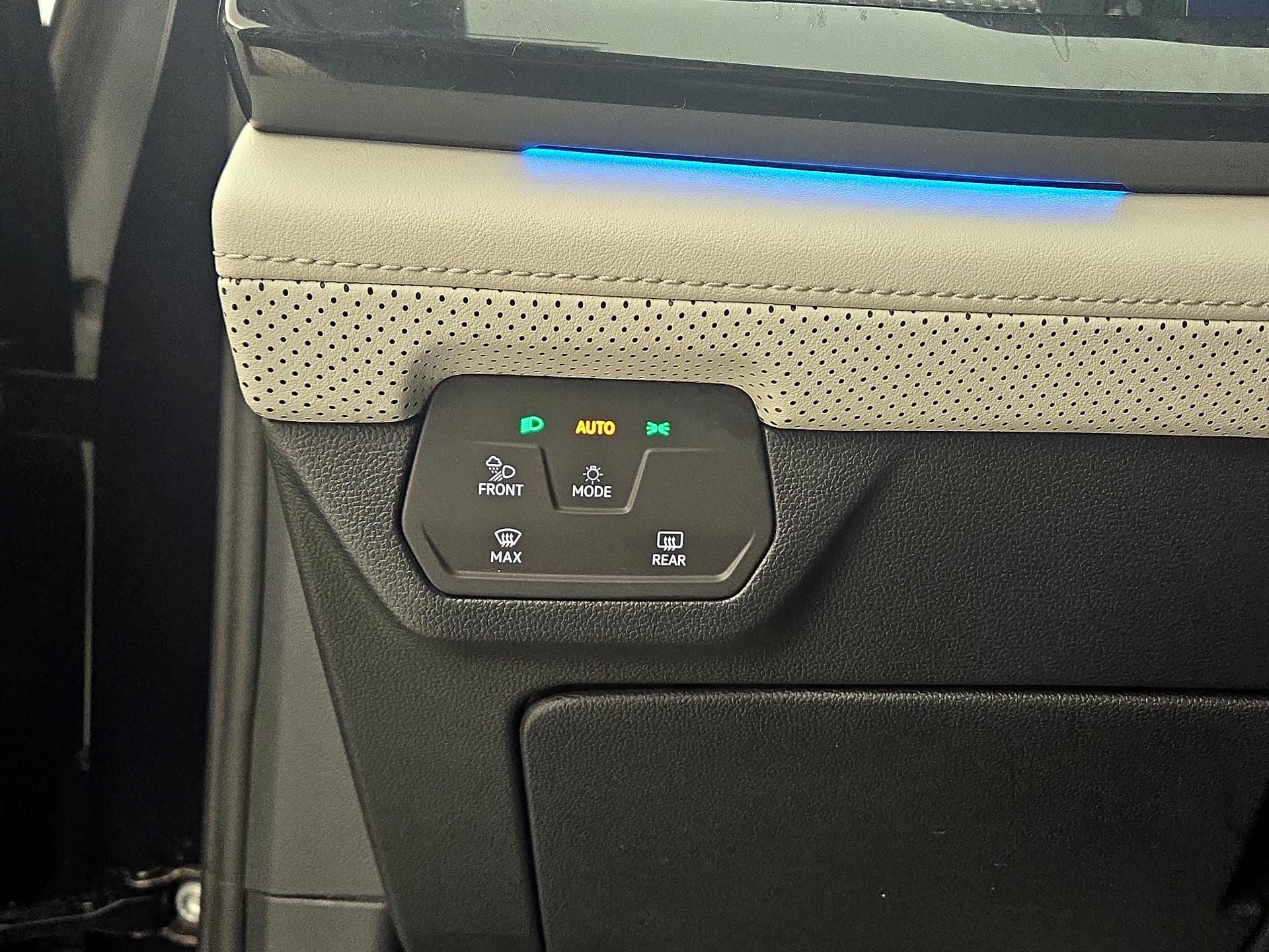 Thumbnail: 2025 Volkswagen Atlas - 13