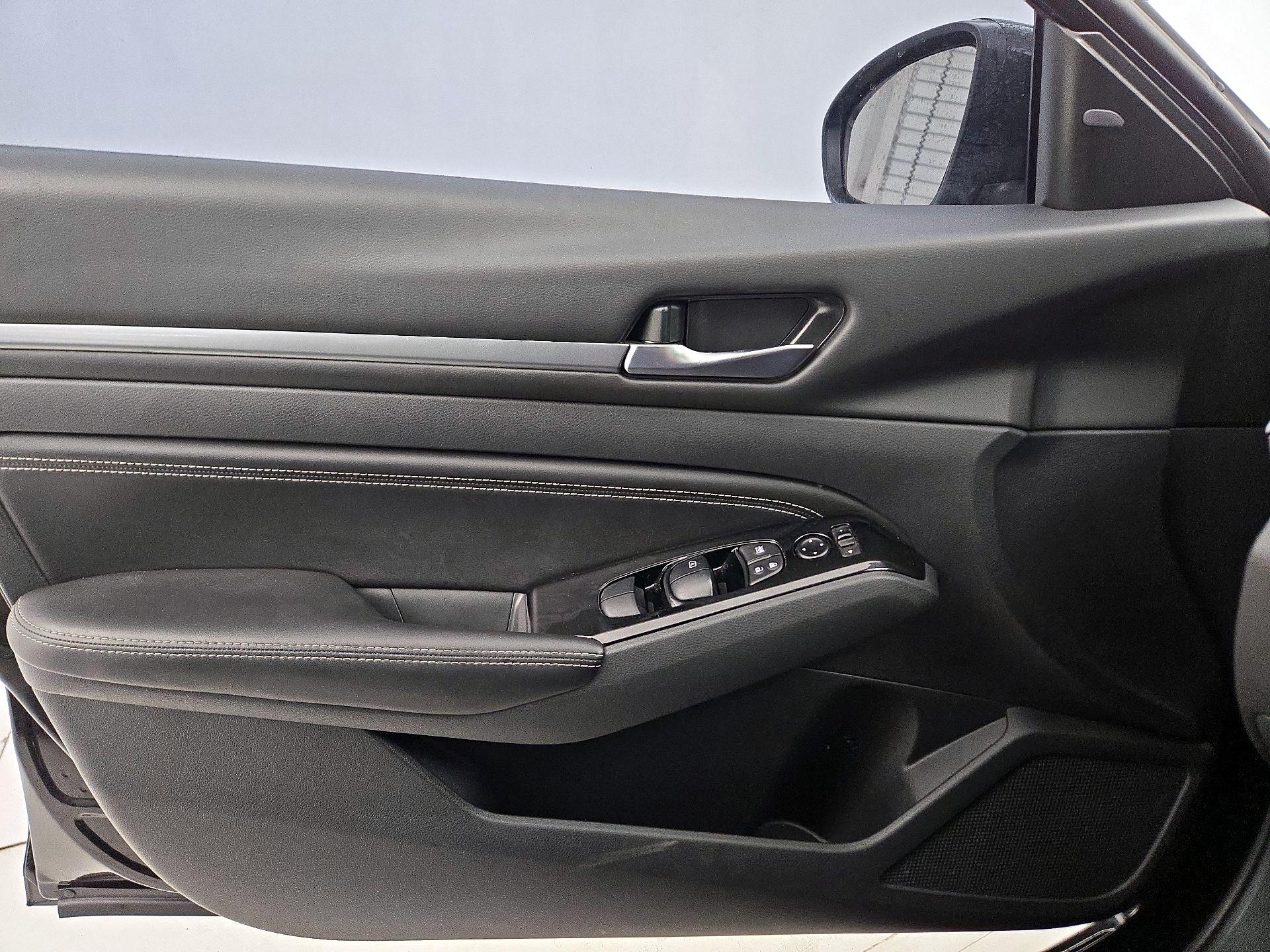 Thumbnail: 2023 Nissan Altima - 12