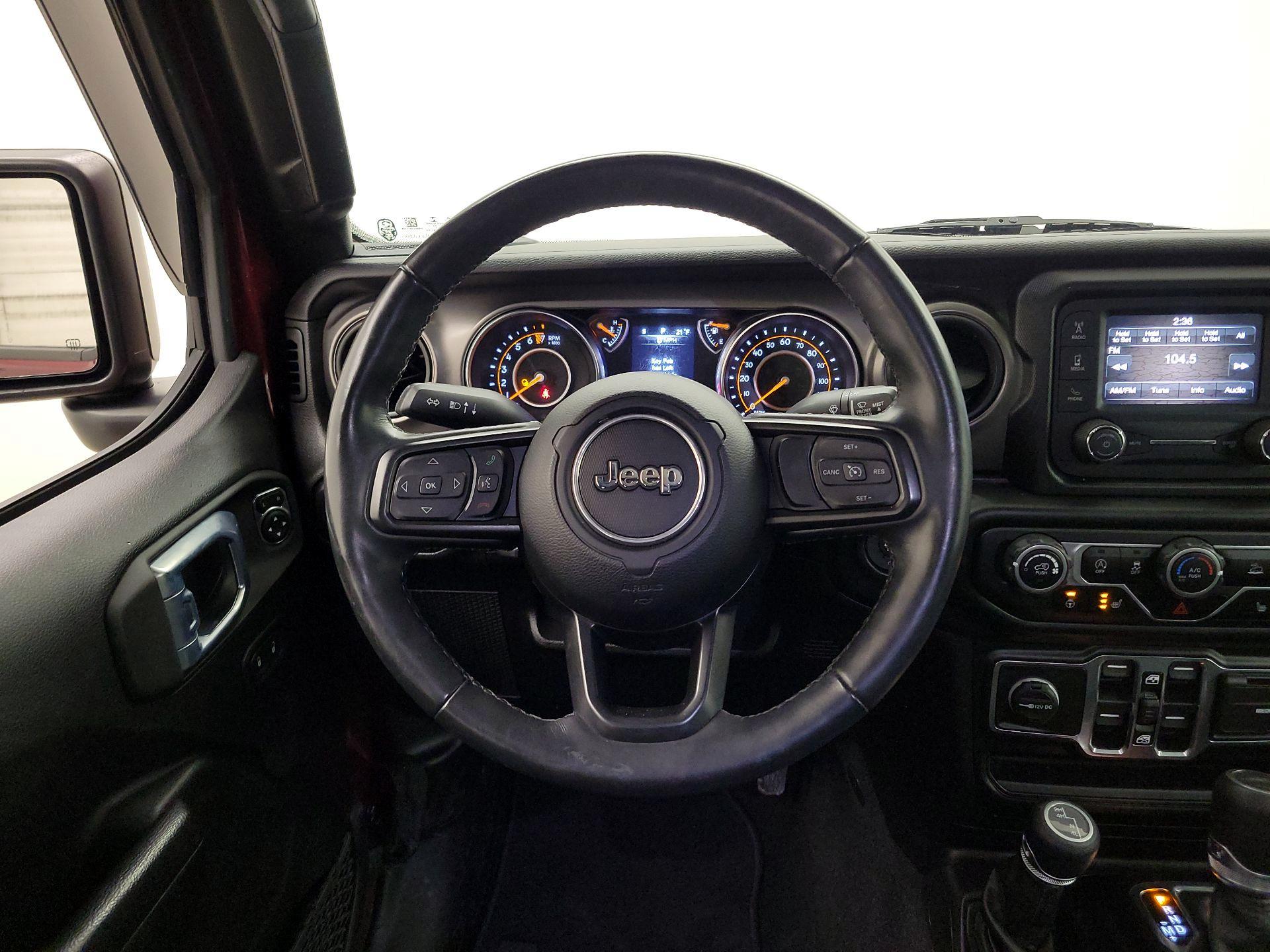 Thumbnail: 2021 Jeep Gladiator - 10