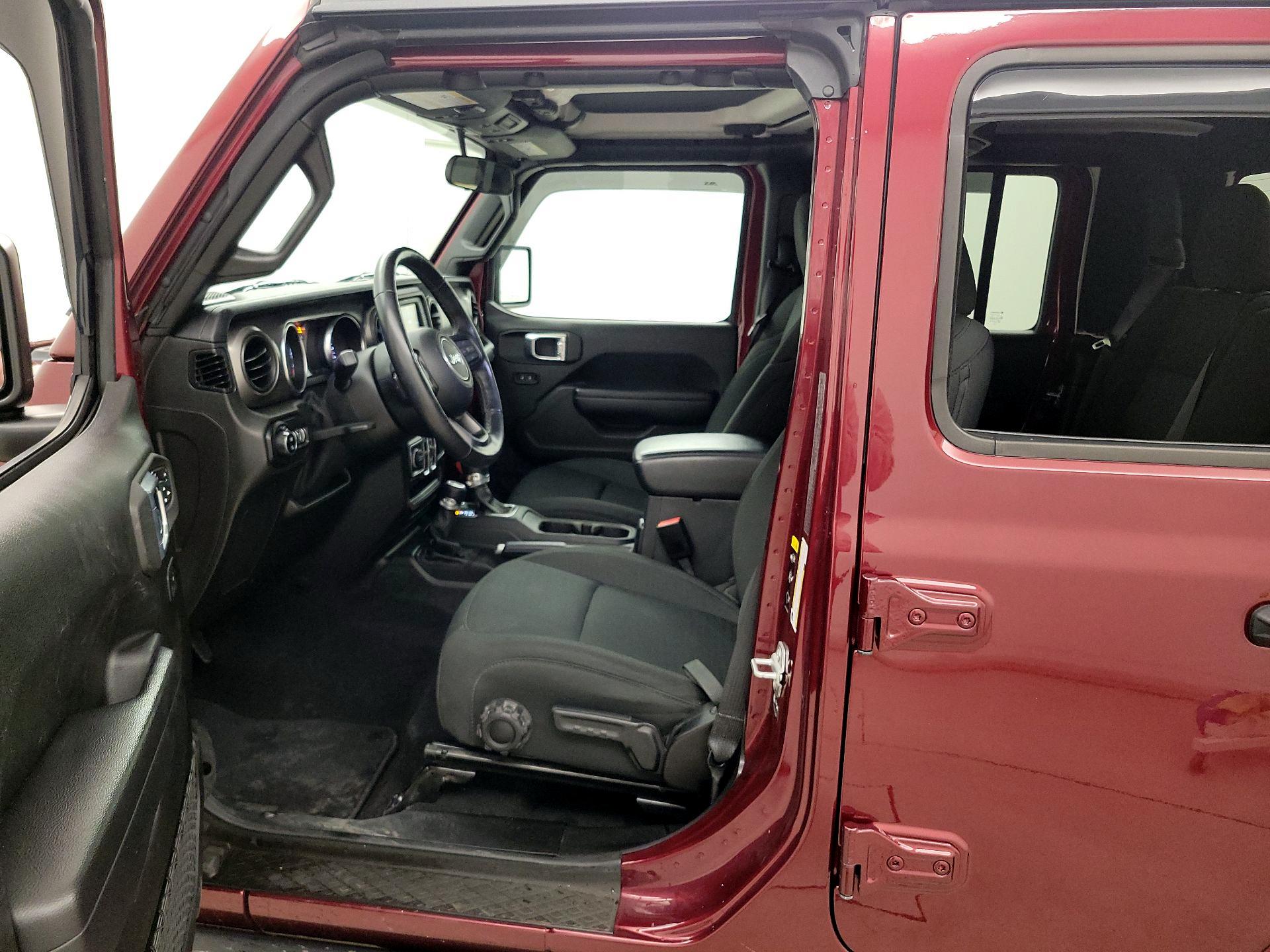 Thumbnail: 2021 Jeep Gladiator - 11