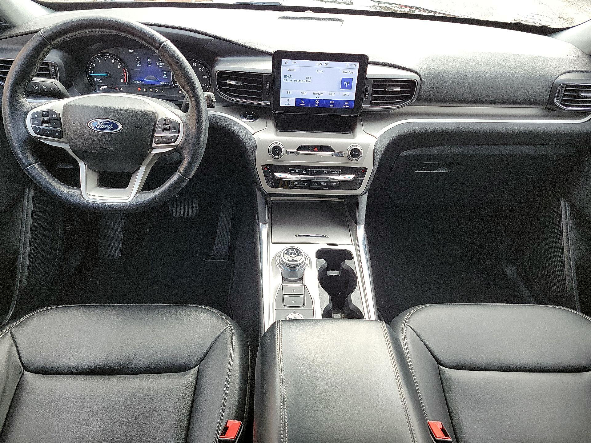 Thumbnail: 2022 Ford Explorer - 8