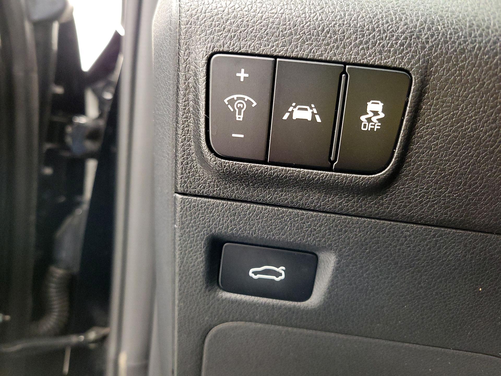 Thumbnail: 2021 Kia K5 - 13