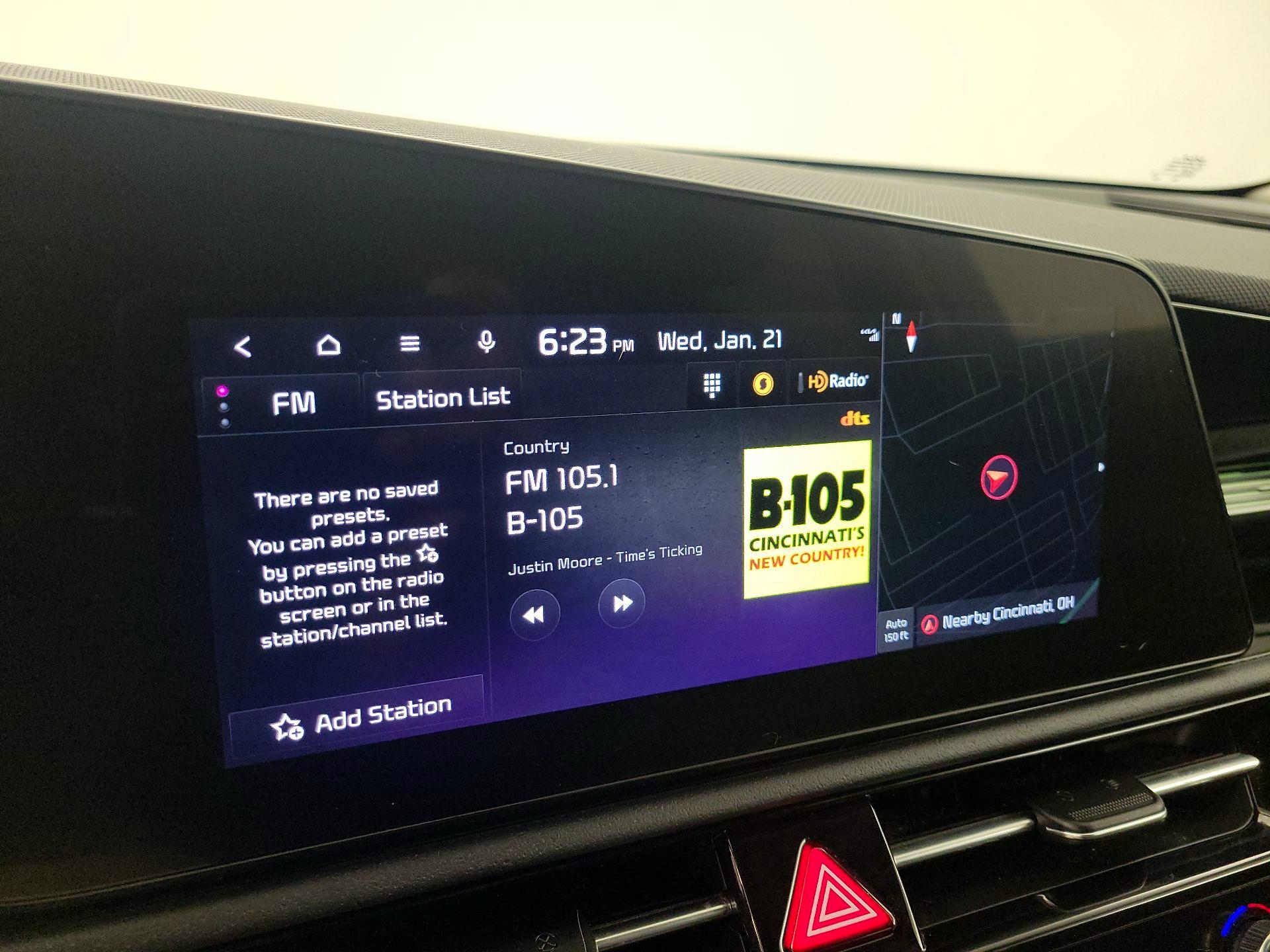 Thumbnail: 2023 Kia Niro - 16