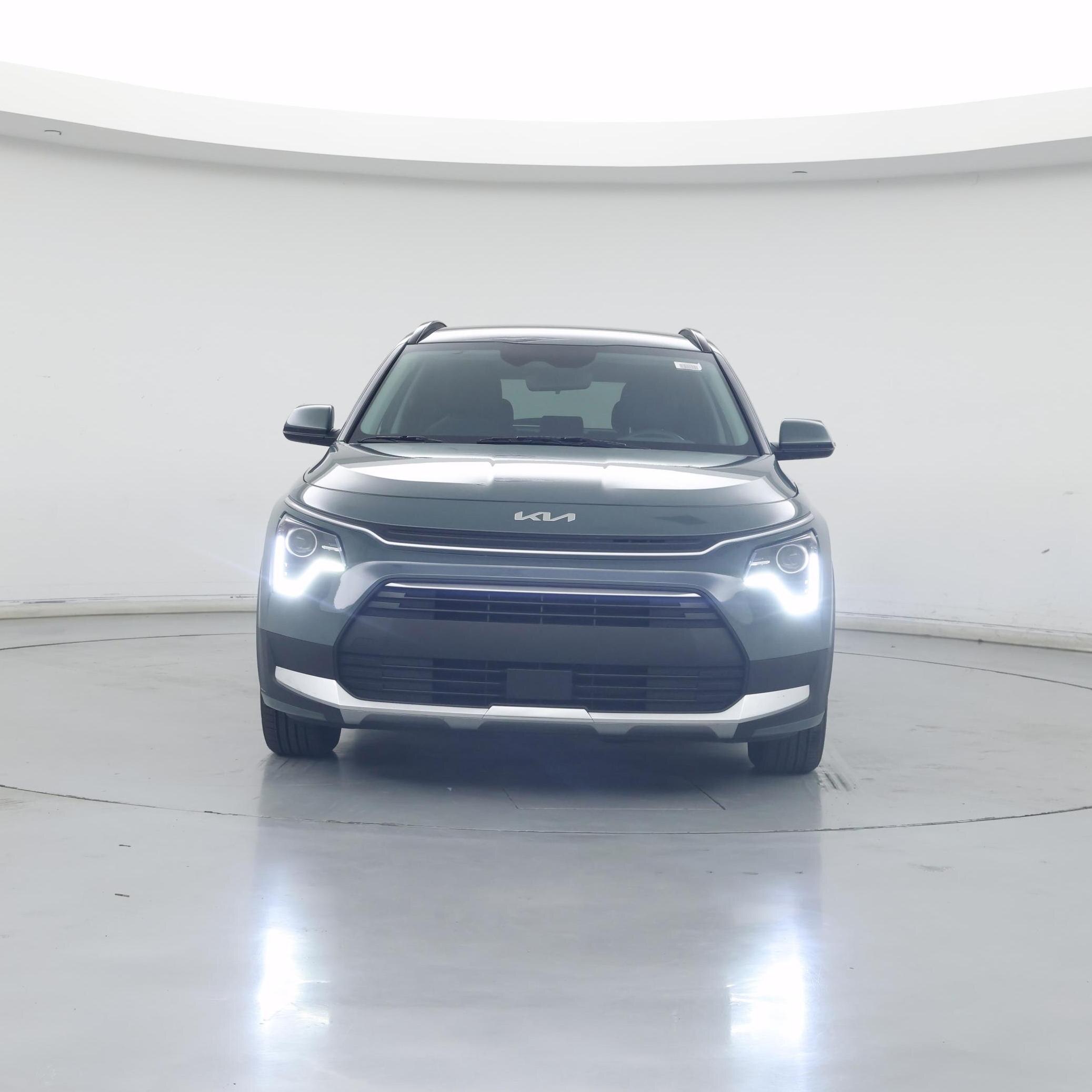 Thumbnail: 2023 Kia Niro - 5