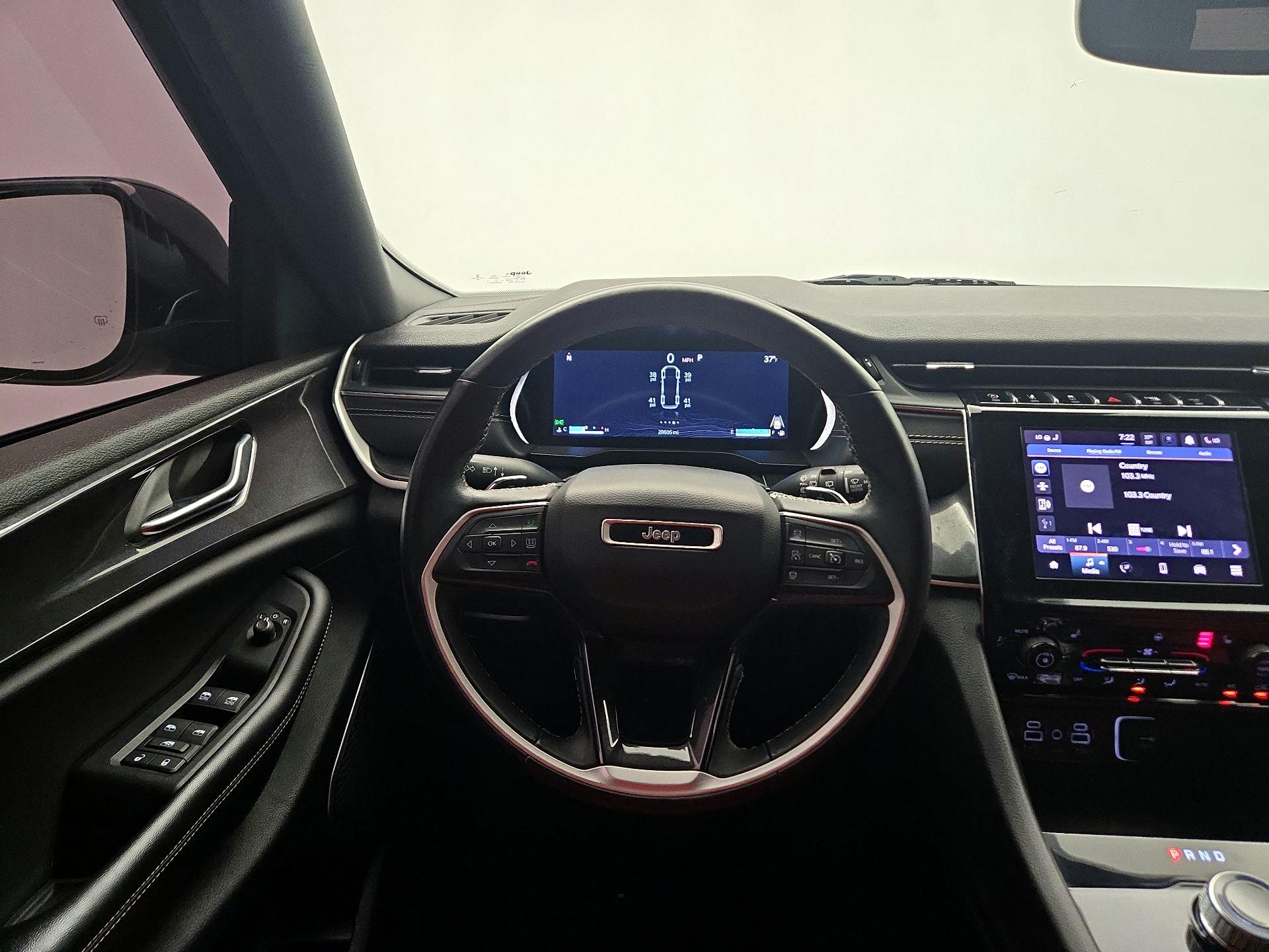 Thumbnail: 2022 Jeep Grand Cherokee - 10