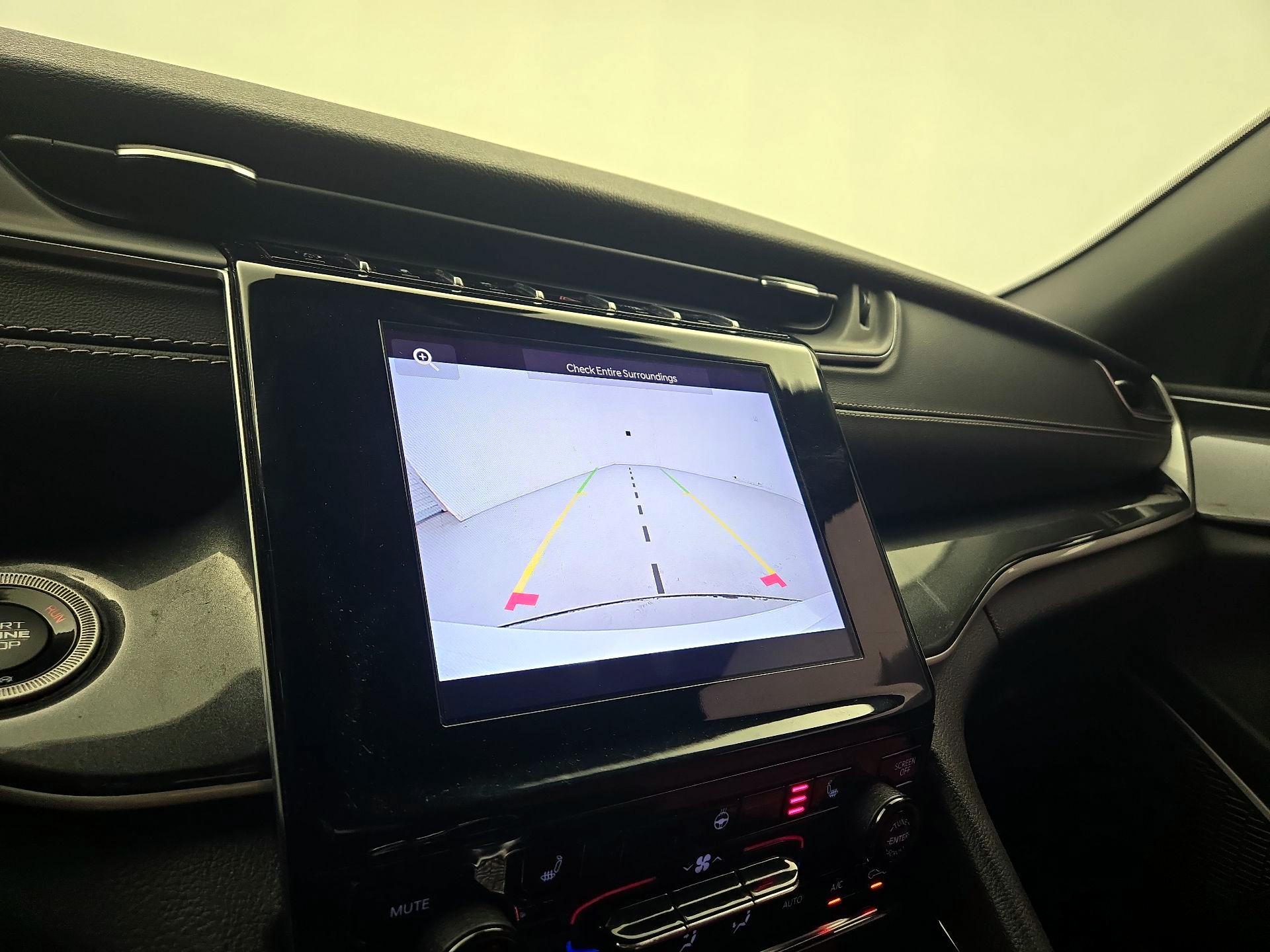 Thumbnail: 2022 Jeep Grand Cherokee - 14