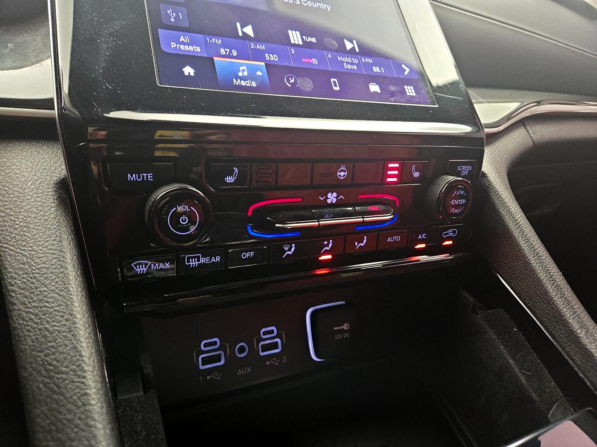 Thumbnail: 2022 Jeep Grand Cherokee - 16