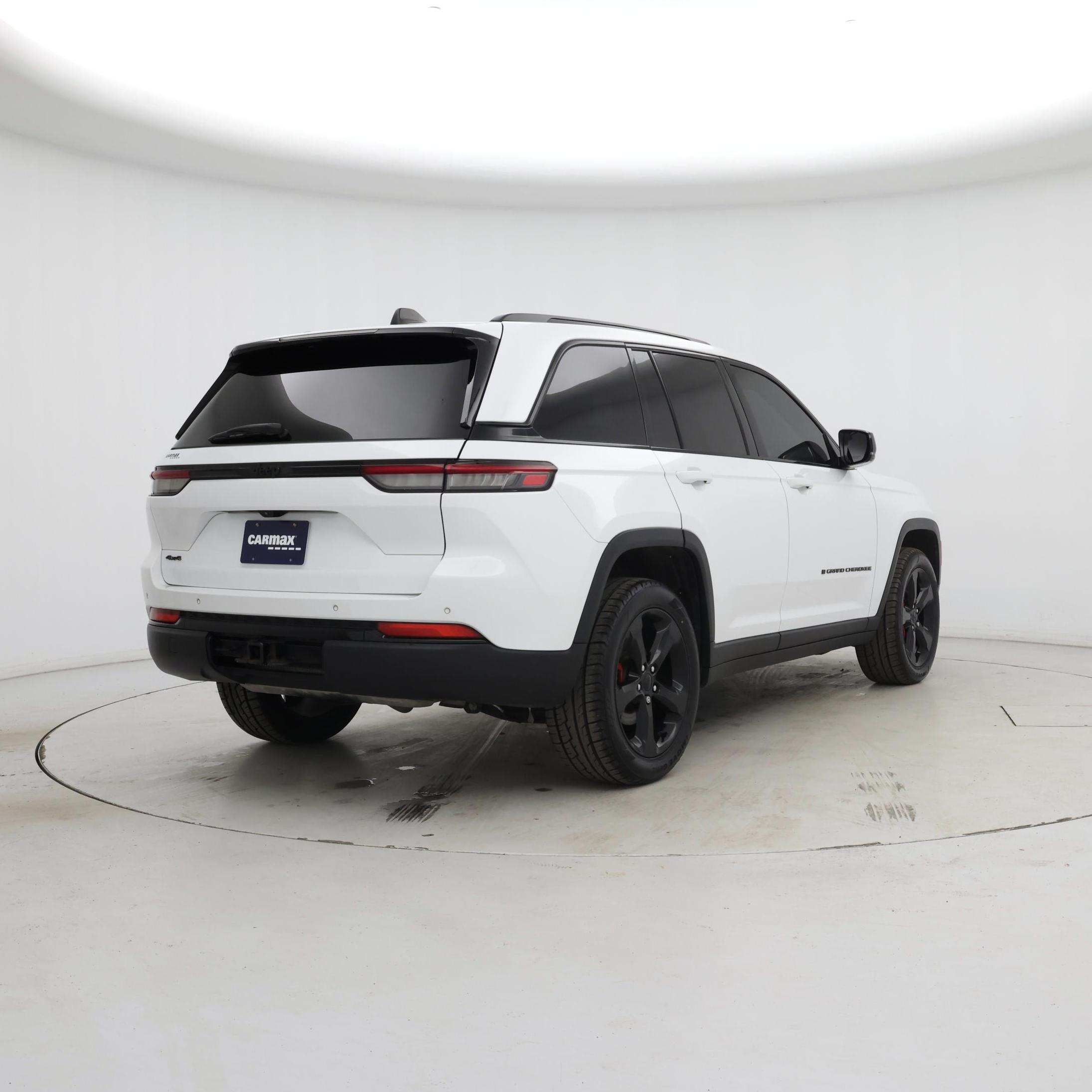 Thumbnail: 2022 Jeep Grand Cherokee - 8