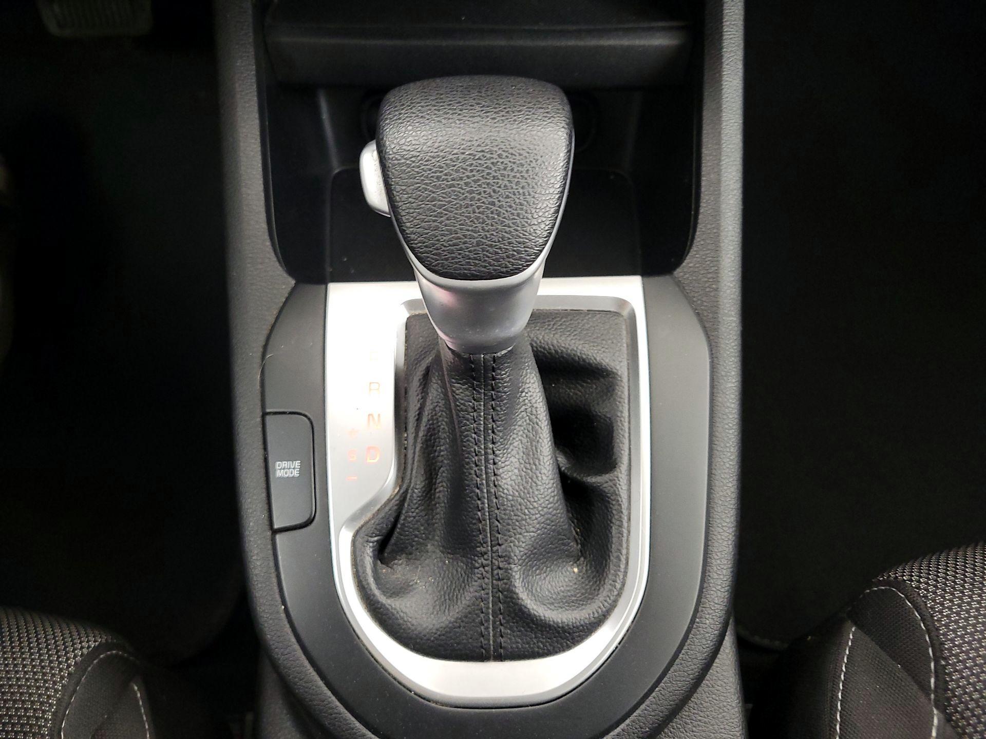 Thumbnail: 2023 Kia Forte - 17