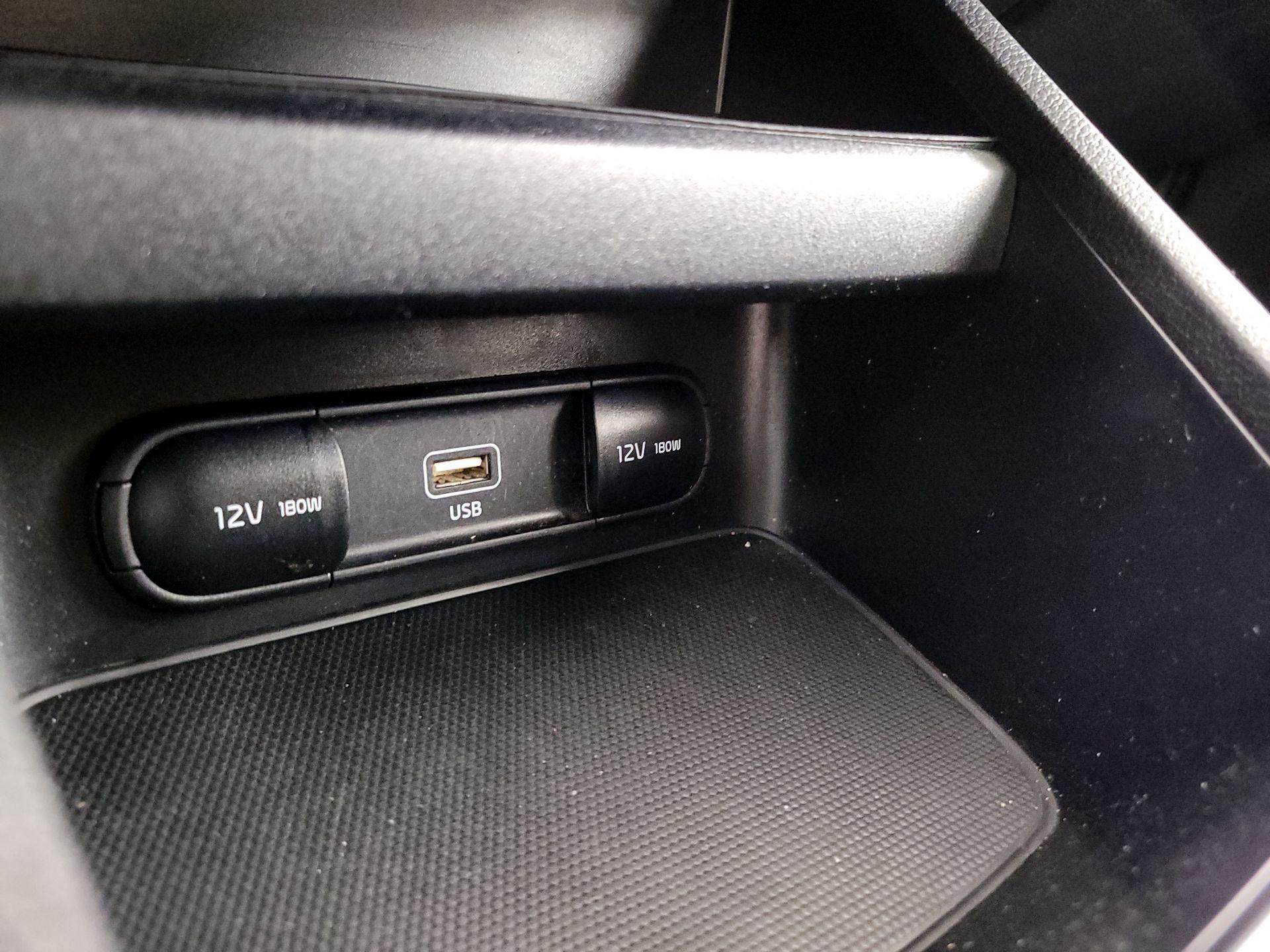 Thumbnail: 2023 Kia Forte - 18