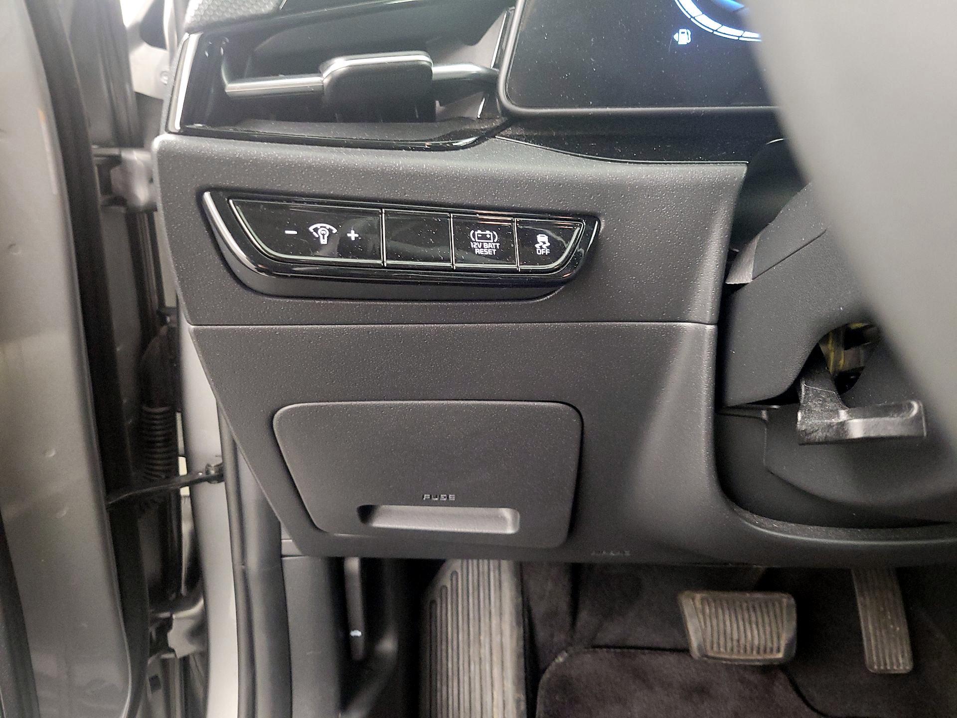 Thumbnail: 2023 Kia Niro - 13